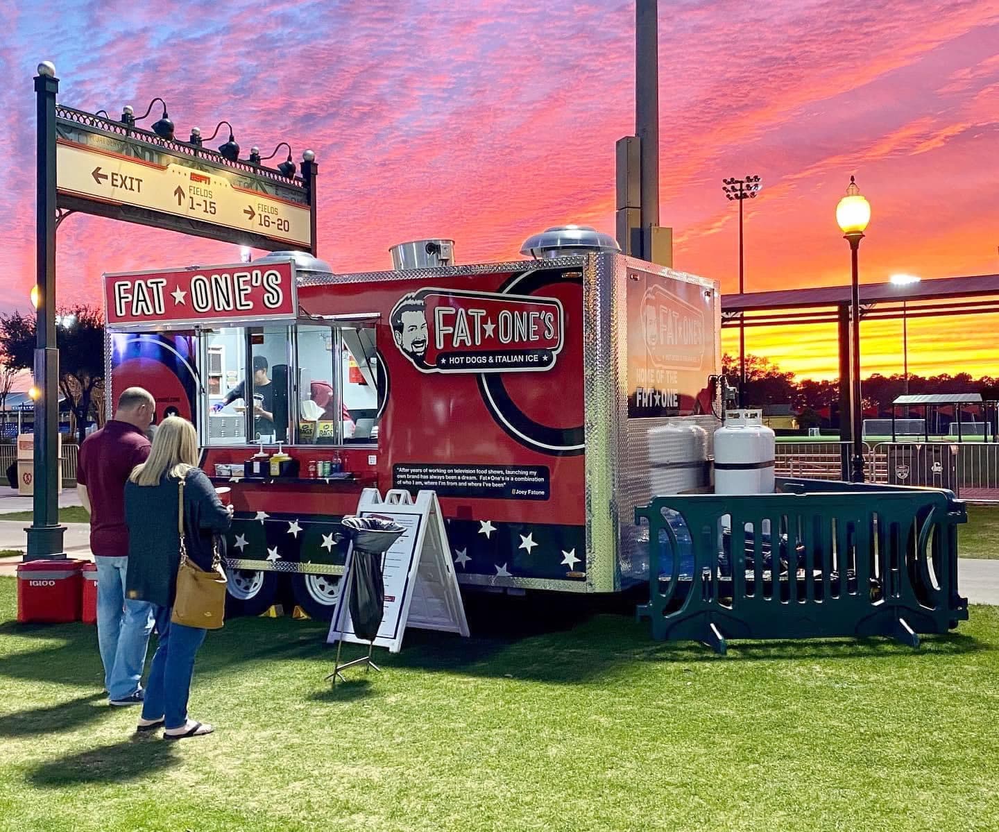 Le camion de rue Fat One’s qui circule à Orlando.
