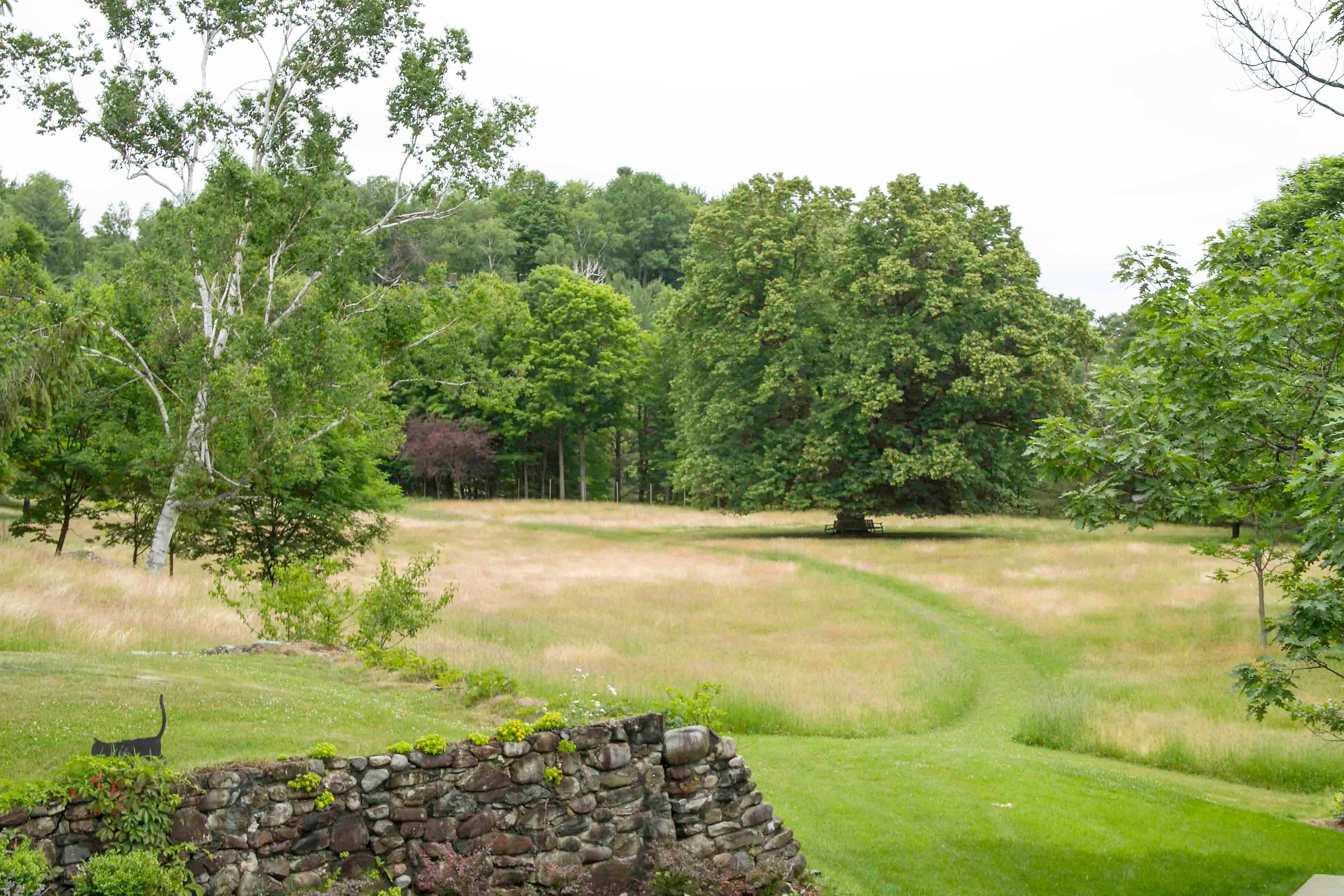 Un des prés constituant les Jardins de Glen Villa.