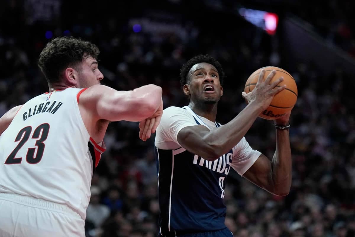 Olivier-Maxence Prosper, en action dans l’uniforme des Mavericks de Dallas