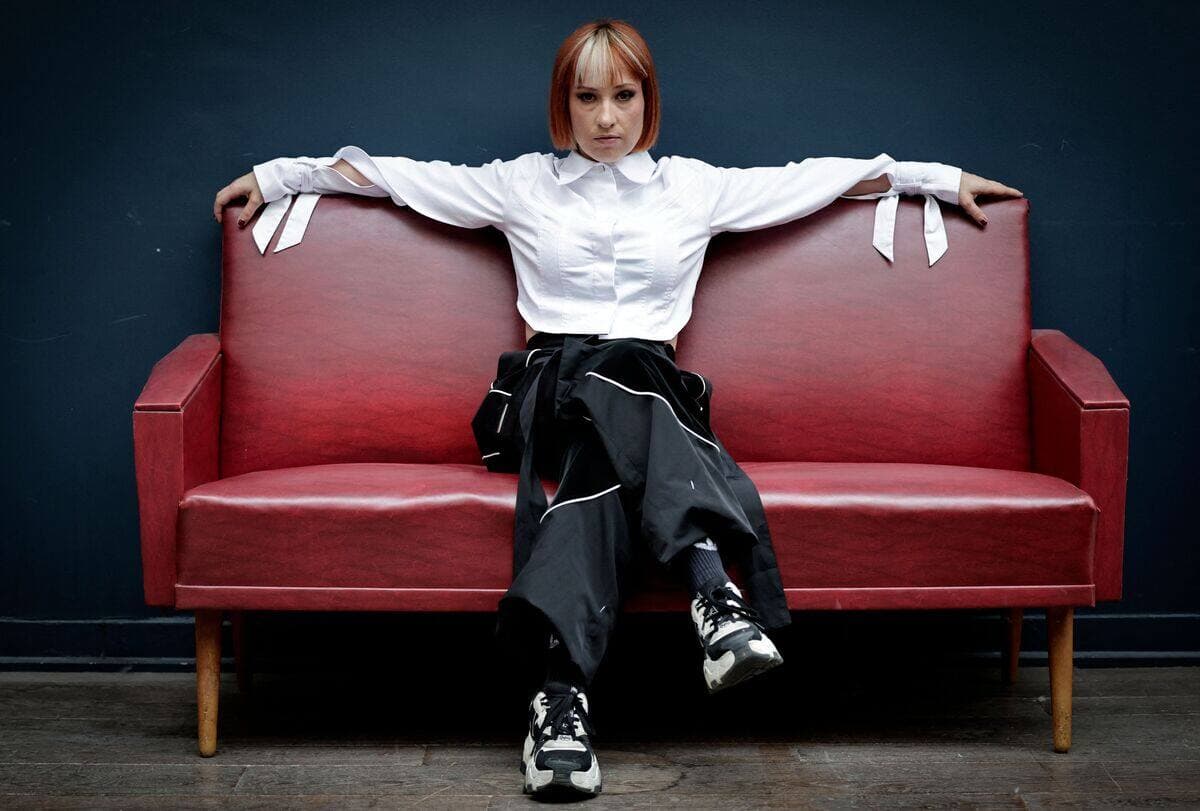 La chanteuse française Suzane affirme avoir été violée dans sa nouvelle chanson «Je t'accuse», parue le 25 avril.