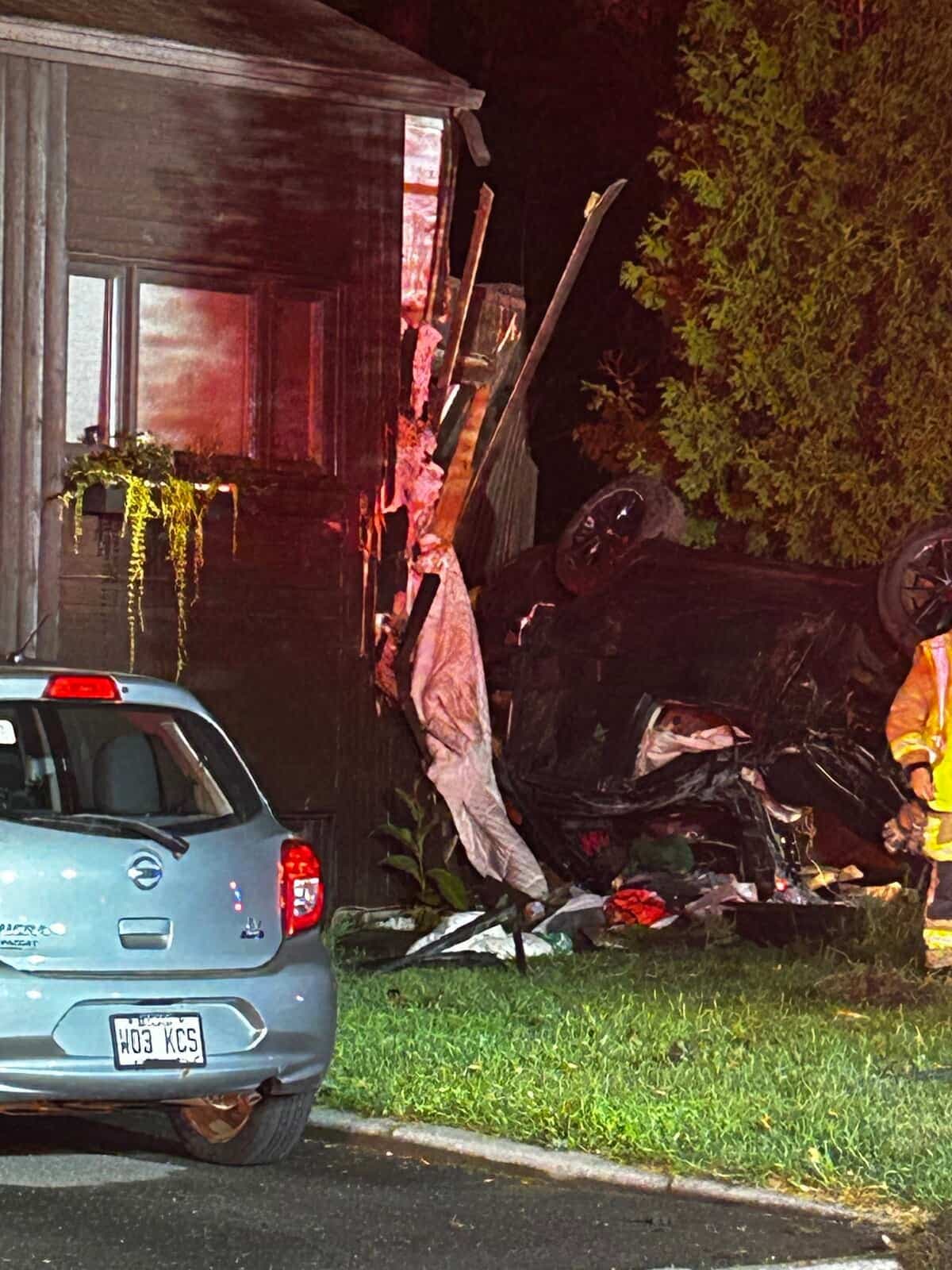 L'impact avec la demeure de la rue Jean F Grenon a été particulièrement violent.