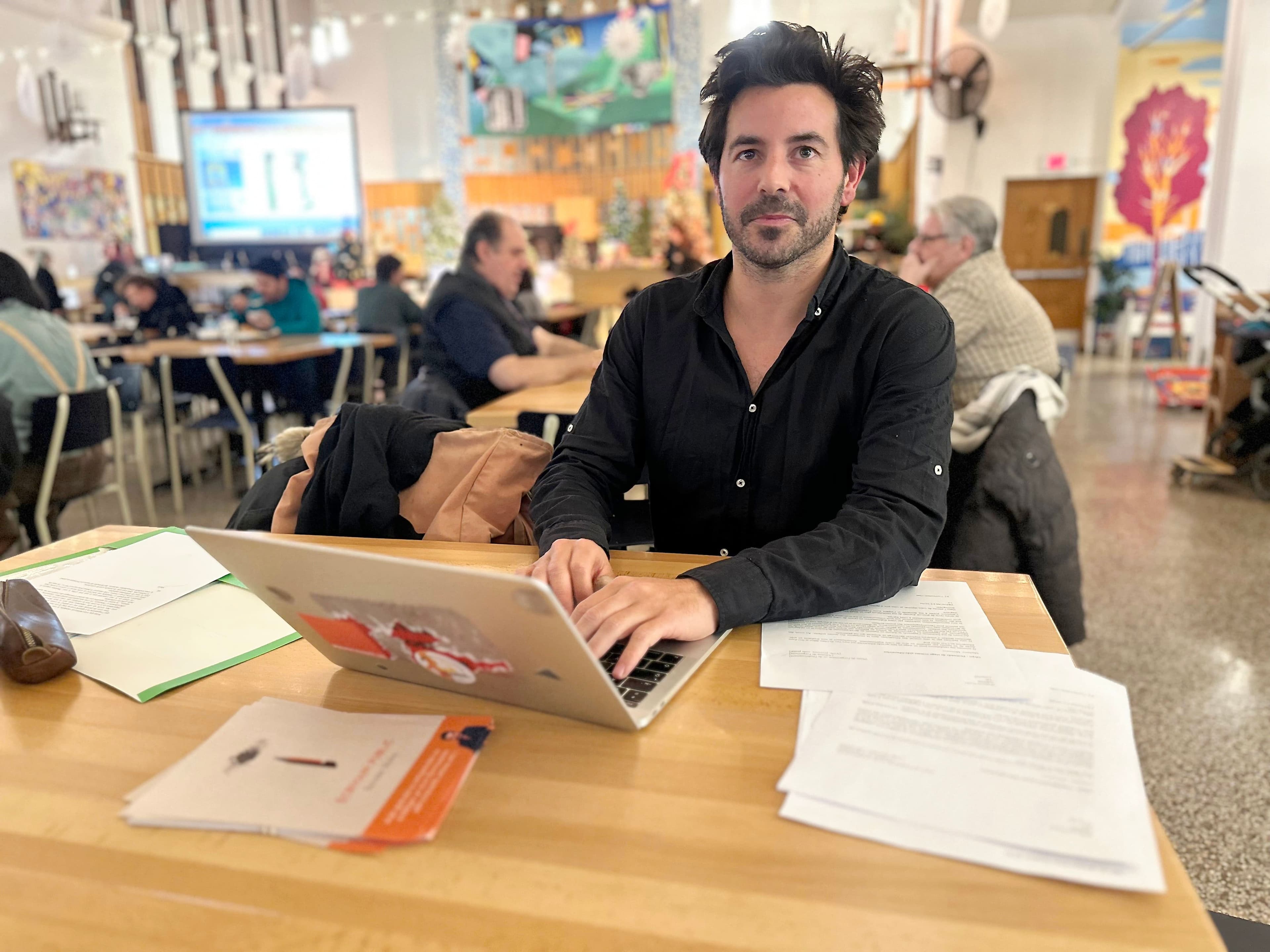 L'écrivain public Bernabé Wesley