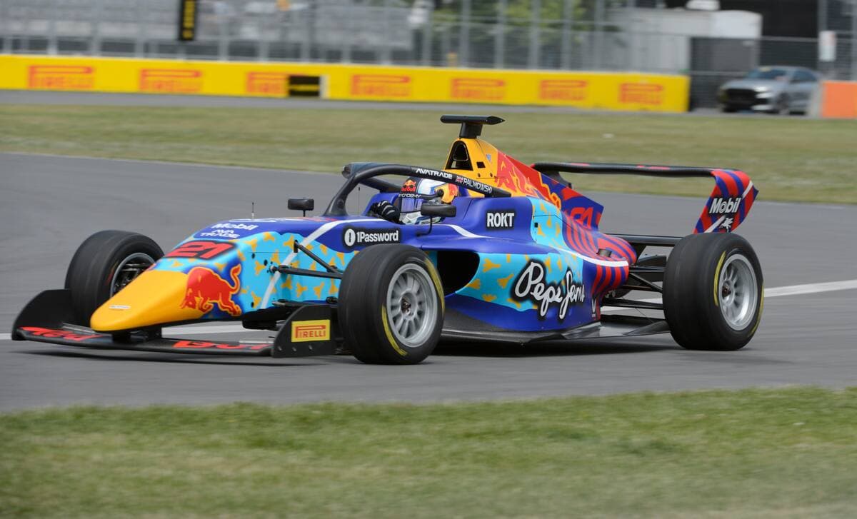 Alisha Palmowski, de Campos Racing, a été la plus rapide lors des essais libres en F1 Academy, vendredi, au circuit Gilles-Villeneuve.