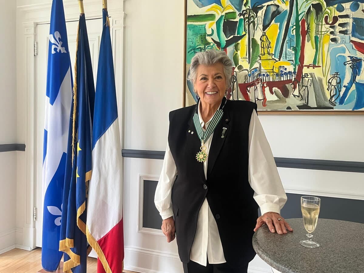 Ginette Reno rayonnait, mardi après-midi, à Québec, après avoir été nommée commandeure de l’Ordre des Arts et des Lettres par la France.