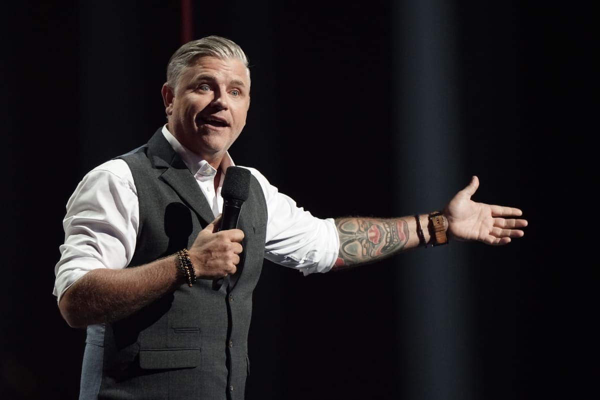 Dominic Paquet lors du Festival Juste pour Rire à Montréal en juillet 2019.