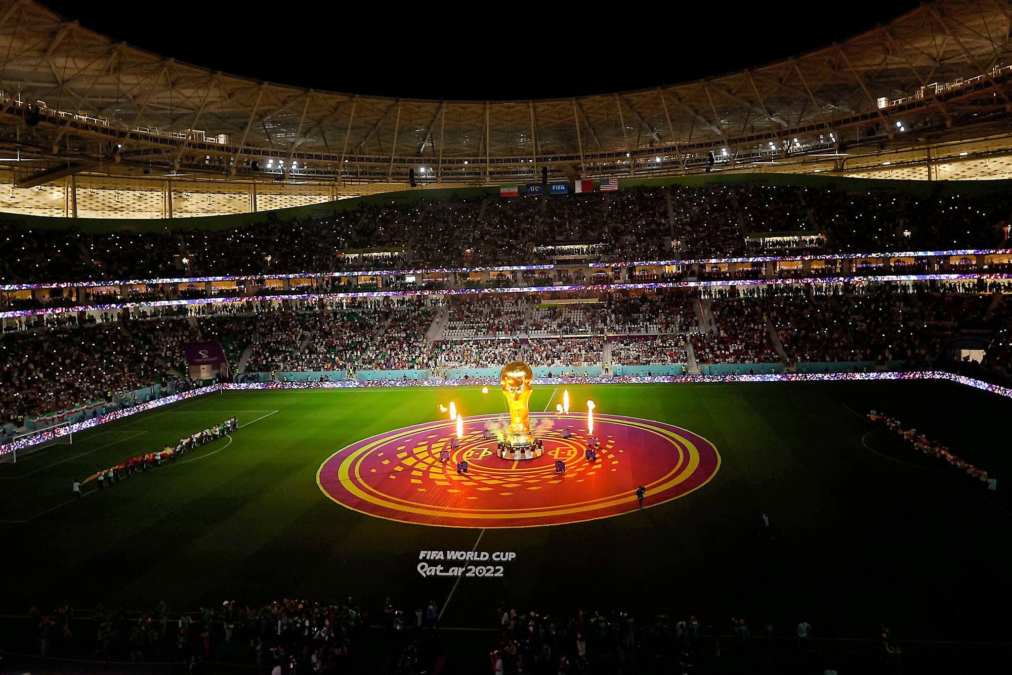 Une cérémonie d’avant-match à la Coupe du monde de soccer, qui a lieu présentement au Qatar.
