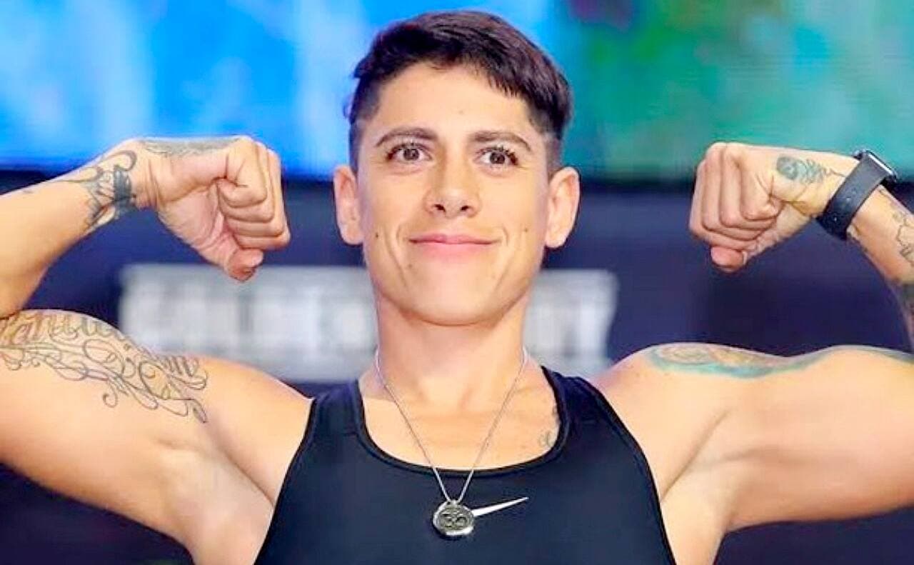 Carlette Ewell, une adversaire de l’Alejandra Jimenez, que l’on voit ici lors d’une pesée d’avant-combat, a laissé entendre que cette dernière pourrait être un homme, ce que la boxeuse mexicaine a toujours nié.