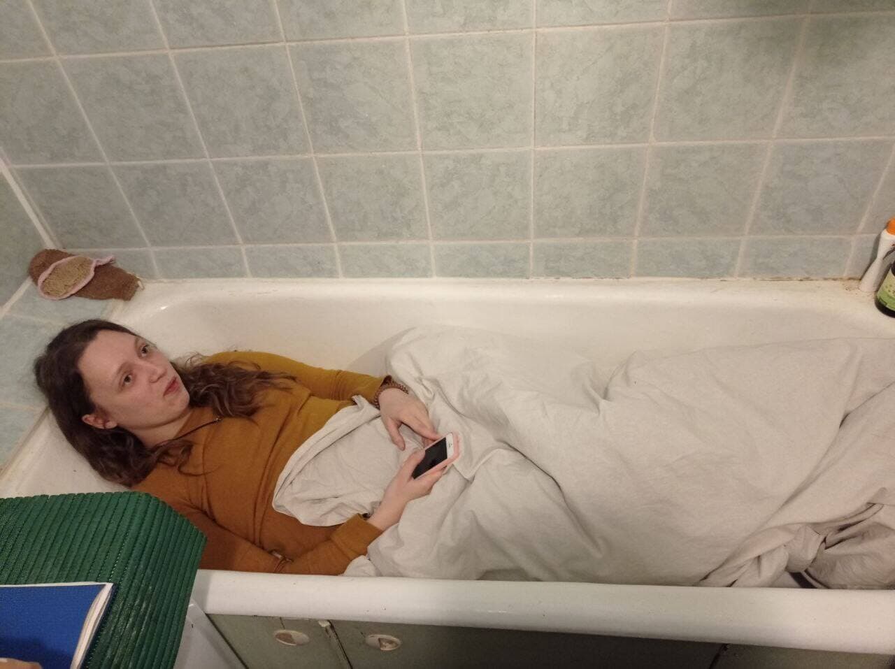 Pour me protéger des bombes, je préférais dormir dans la salle de bain de mon appartement de Kyïv.