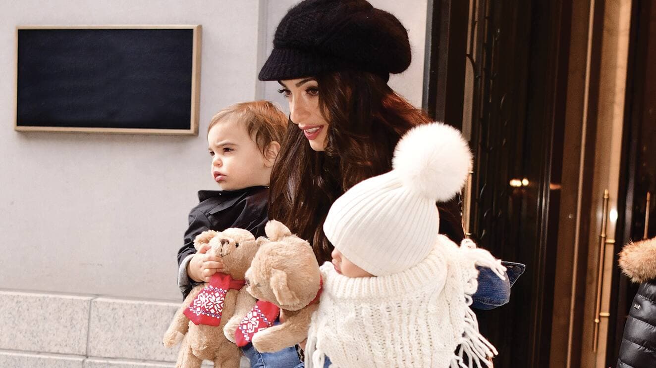 George est un homme comblé grâce à Alexander, Amal et Ella.