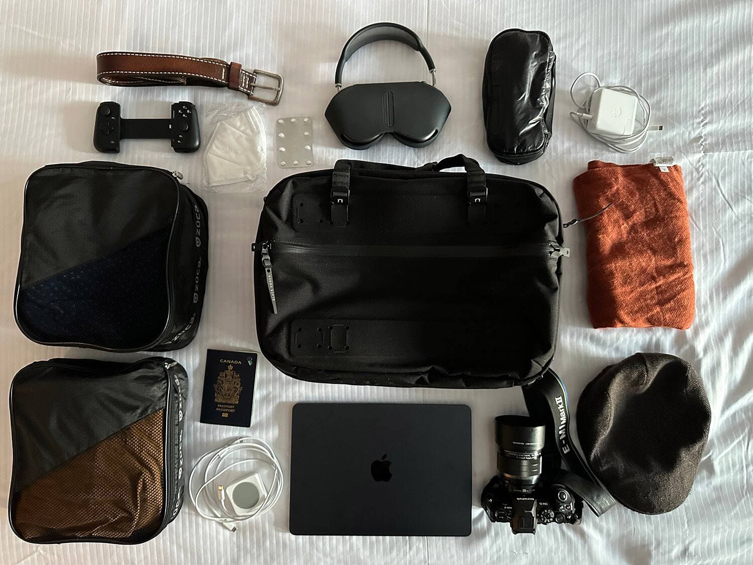 Le sac Black Ember Forge contient beaucoup.