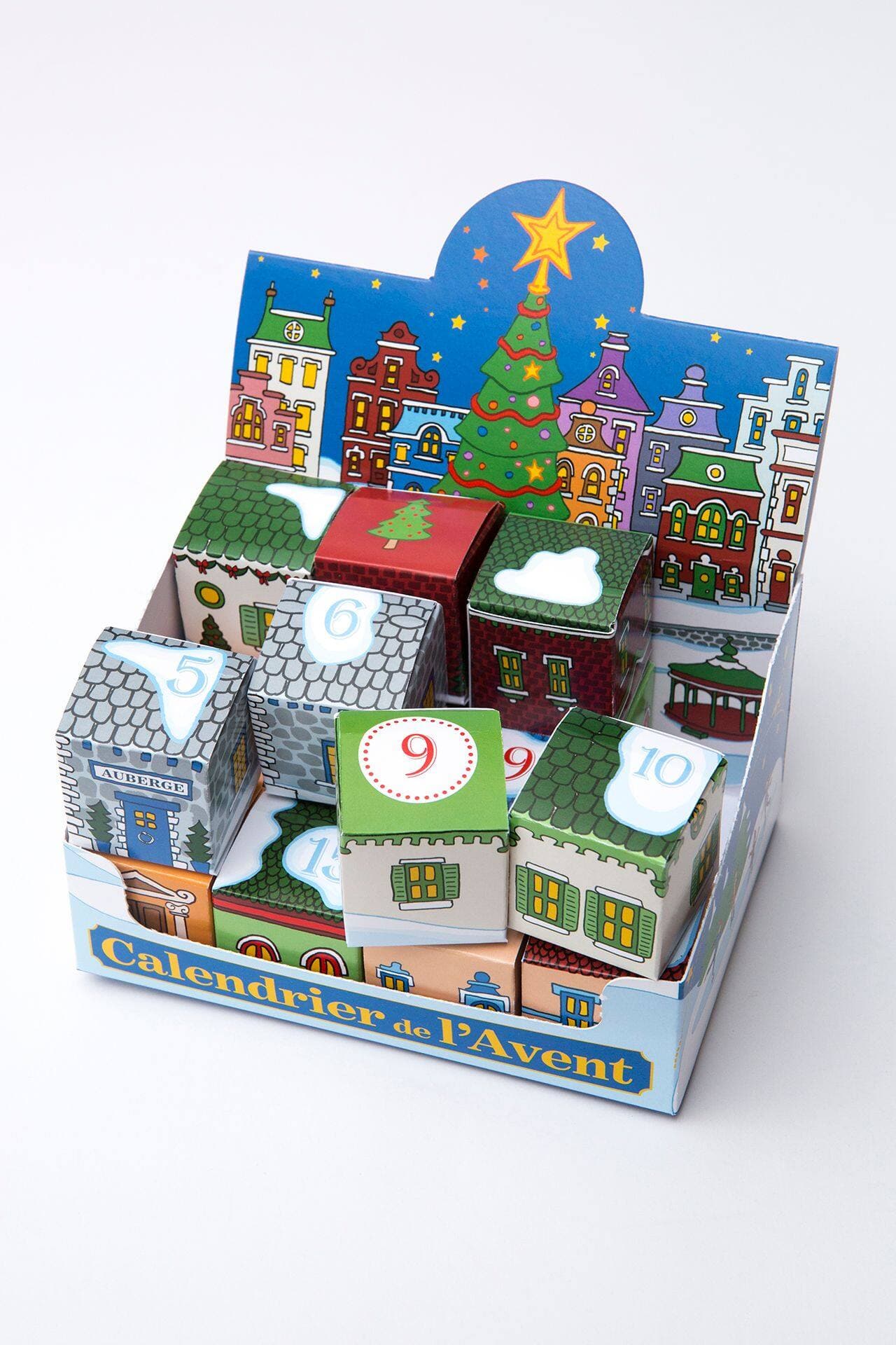 La chocolaterie Juliette & Chocolat récidive cette année en offrant un calendrier de l’Avent sucré qui vous dévoile une douce gâterie durant les 24 jours en attendant Noël.