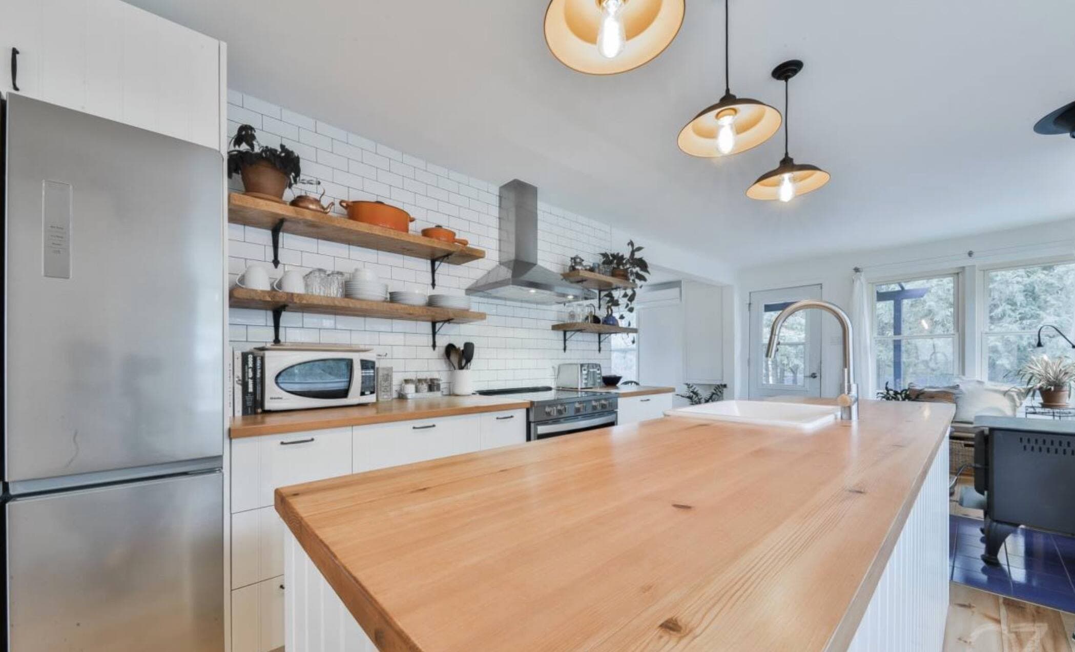 Ines Halim courtière Remax