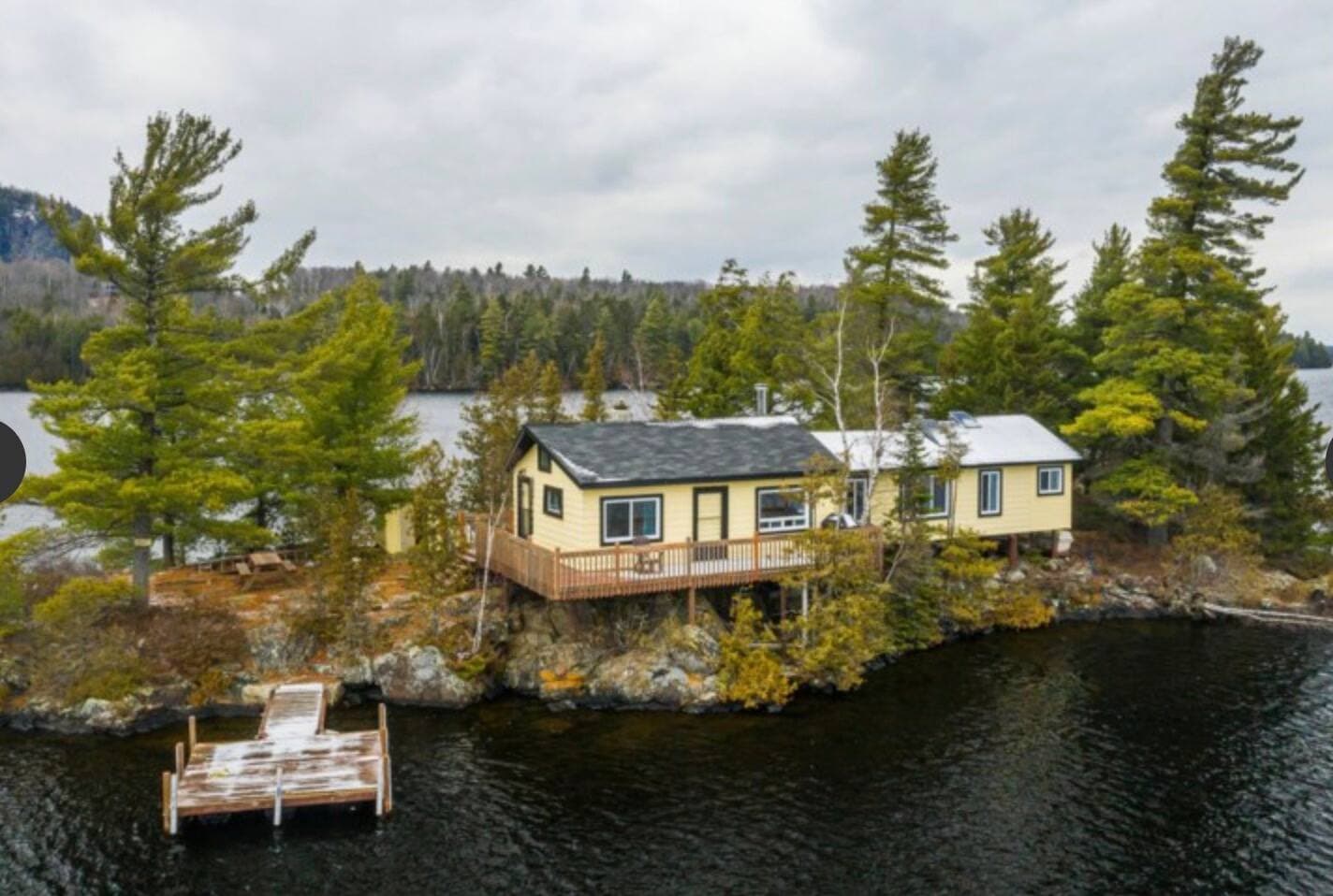 1 Ch. du Lac-Brompton.