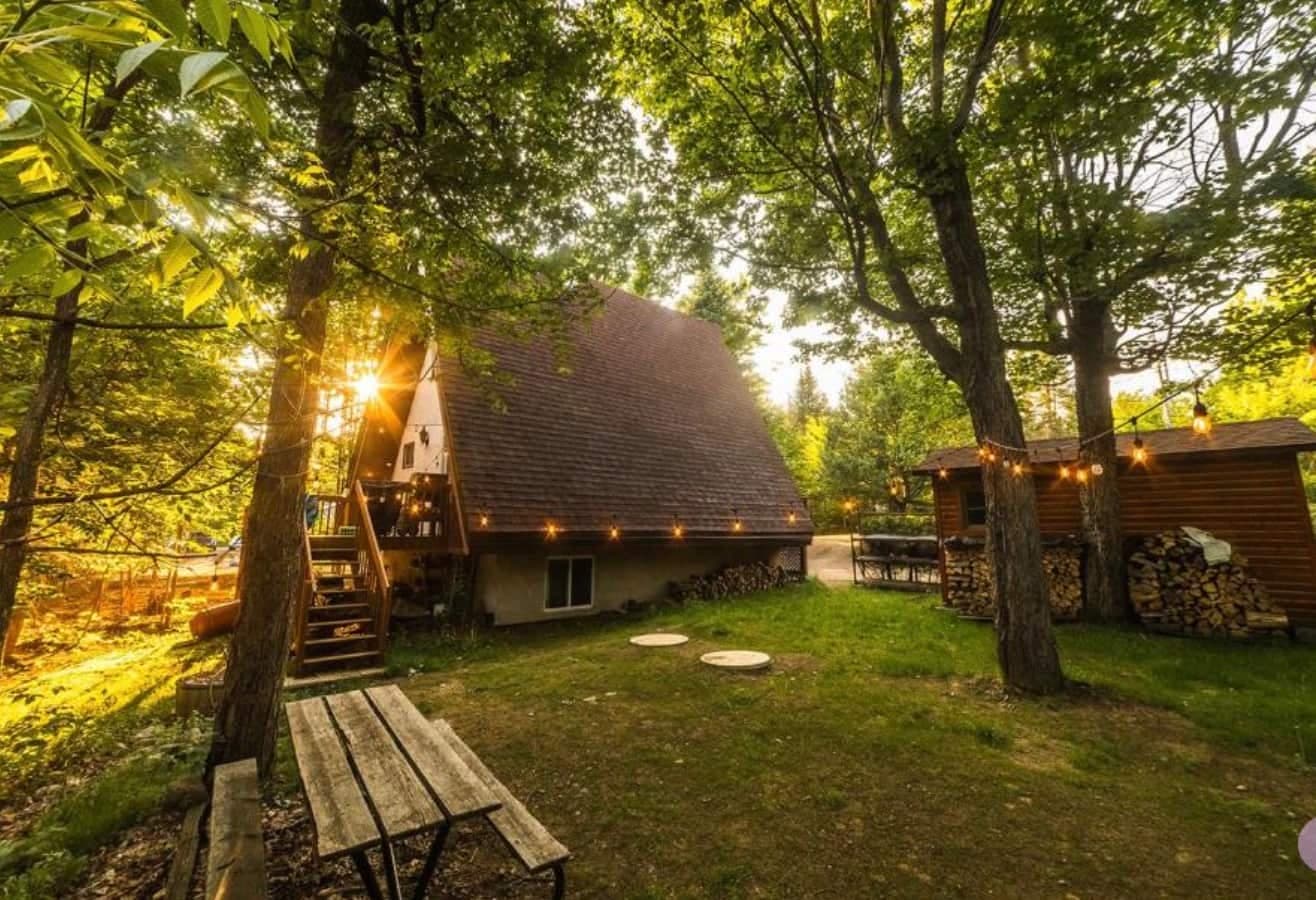 6358, Rue des Sapins, Val-Morin