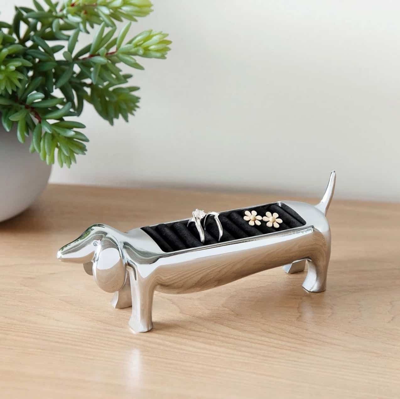 Courtoisie Linen Chest