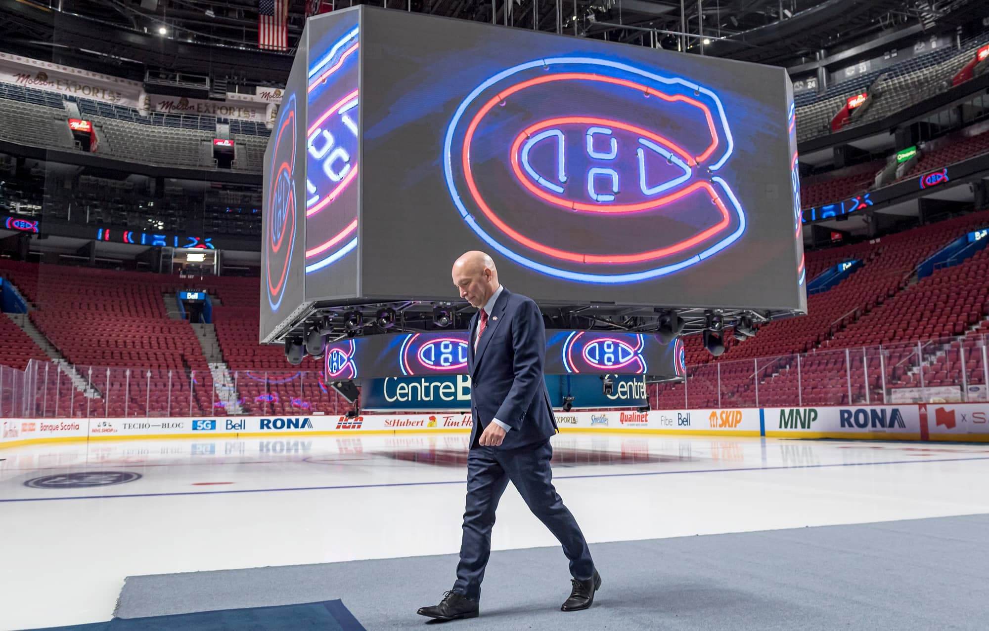 À peine vient-il de s’installer dans son bureau au Centre Bell que le nouveau directeur général du CH, Kent Hughes, a plusieurs dossiers de joueurs à régler.