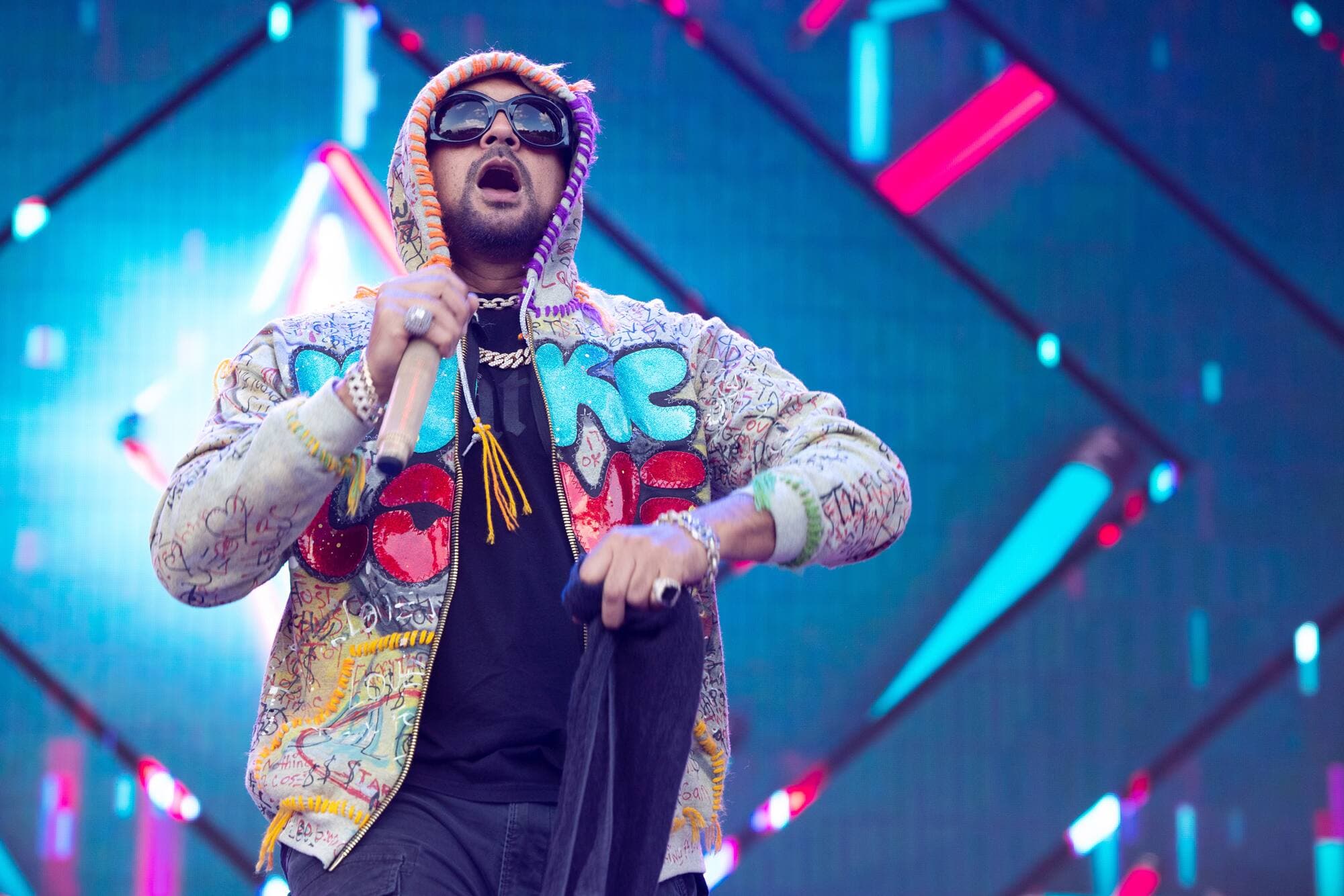 Sean Paul sur la scène de l’ÎleSoniq, samedi, au parc Jean-Drapeau.