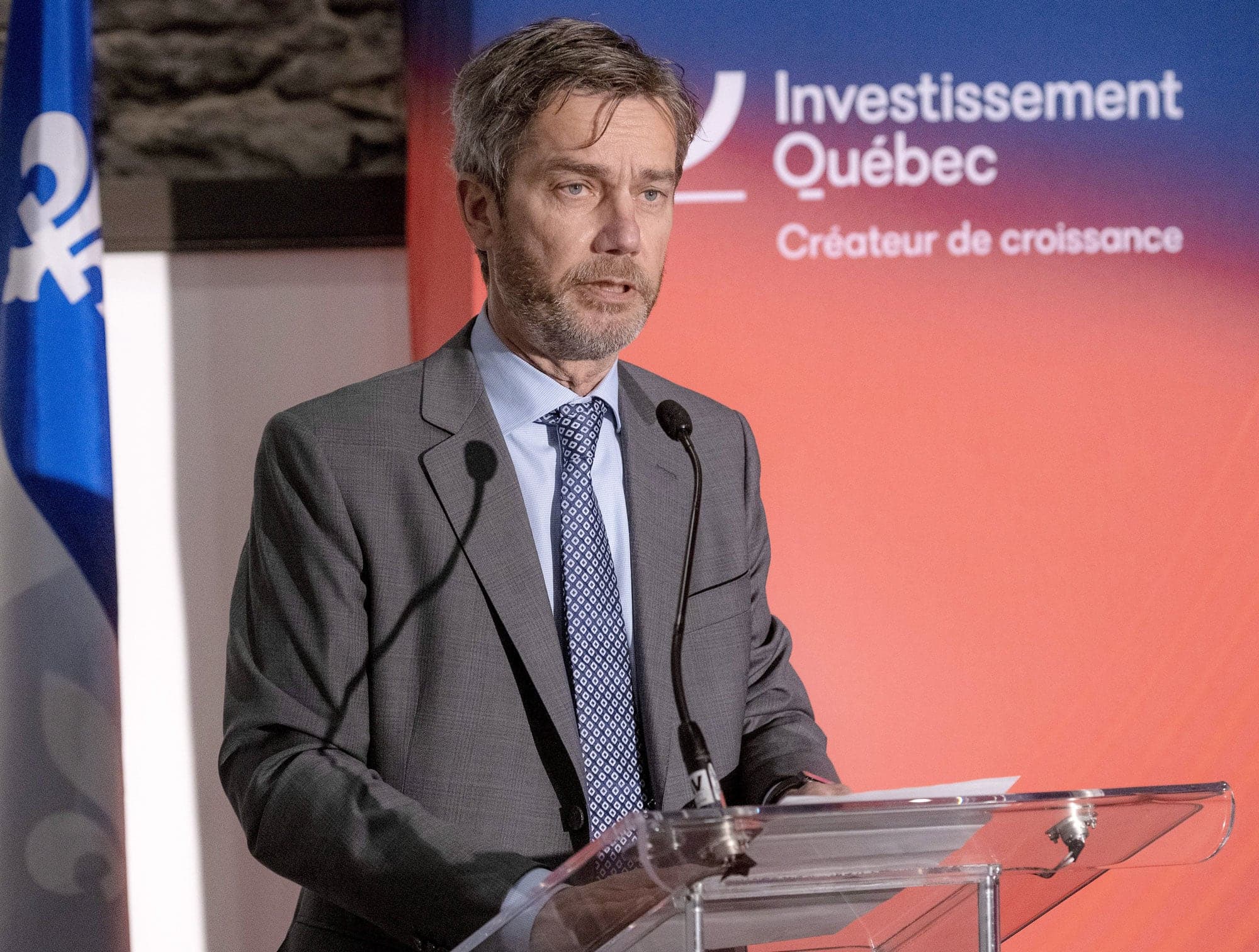 Guy LeBlanc, un ami proche du ministre Pierre Fitzgibbon, a été nommé président-directeur général d’Investissement Québec en avril 2019, un peu plus de 6 mois après l’arrivée au pouvoir de la CAQ, en octobre 2018.