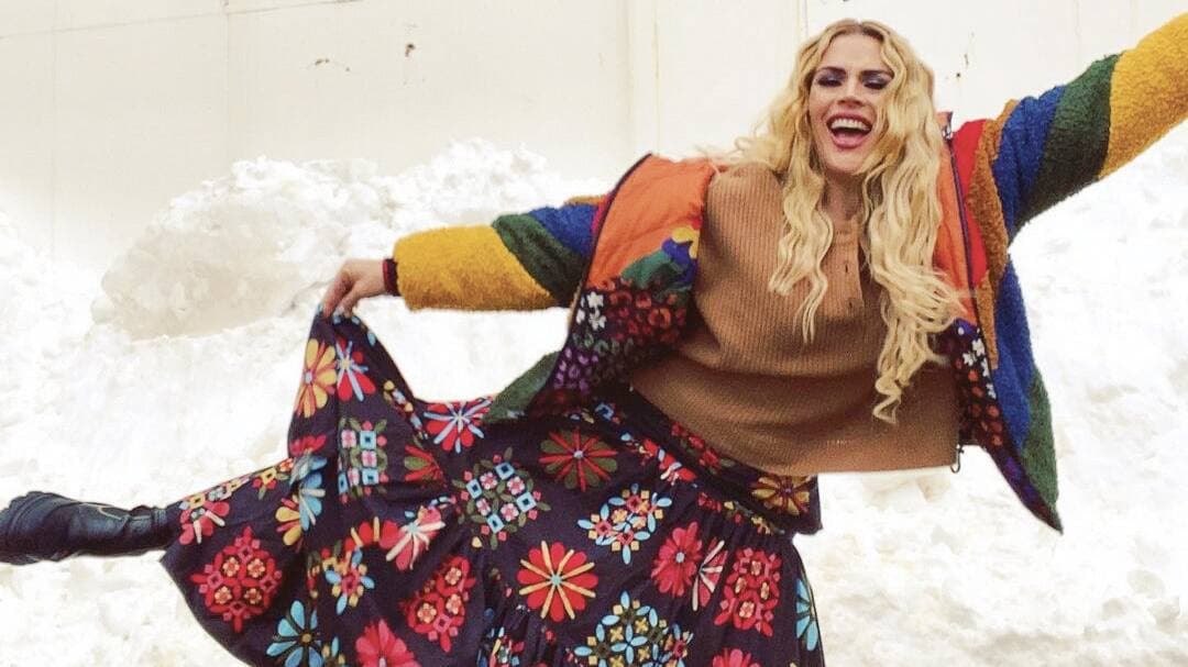 Sur Instagram, Busy dit se demander encore quoi porter quand il fait froid!