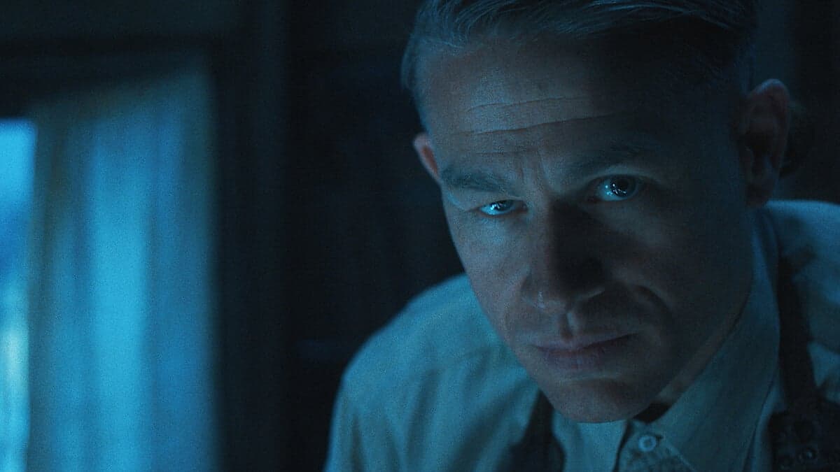 Charlie Hunnam incarnera le tueur Ed Gein dans la série «Monster: The Ed Gein Story», de Netflix.