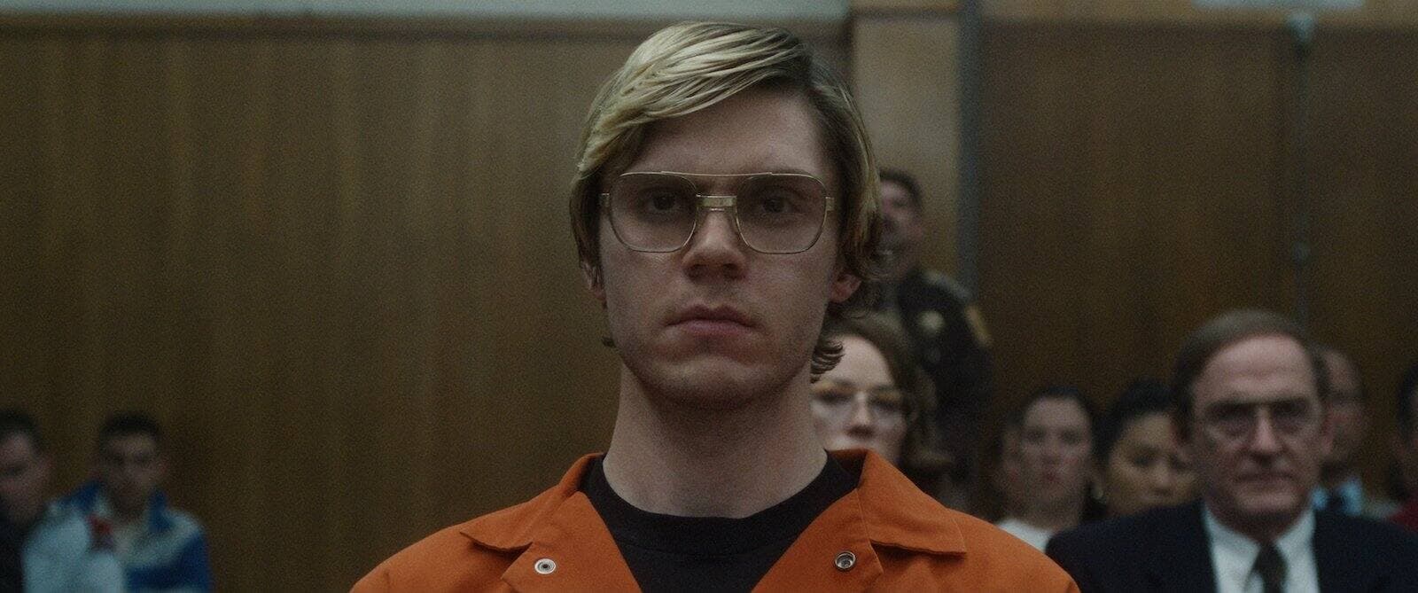 Evan Peters dans le rôle de Jeffrey Dahmer, dans la série Monster: The Jeffrey Dahmer Story qui sortira sur Netflix le 21 septembre.