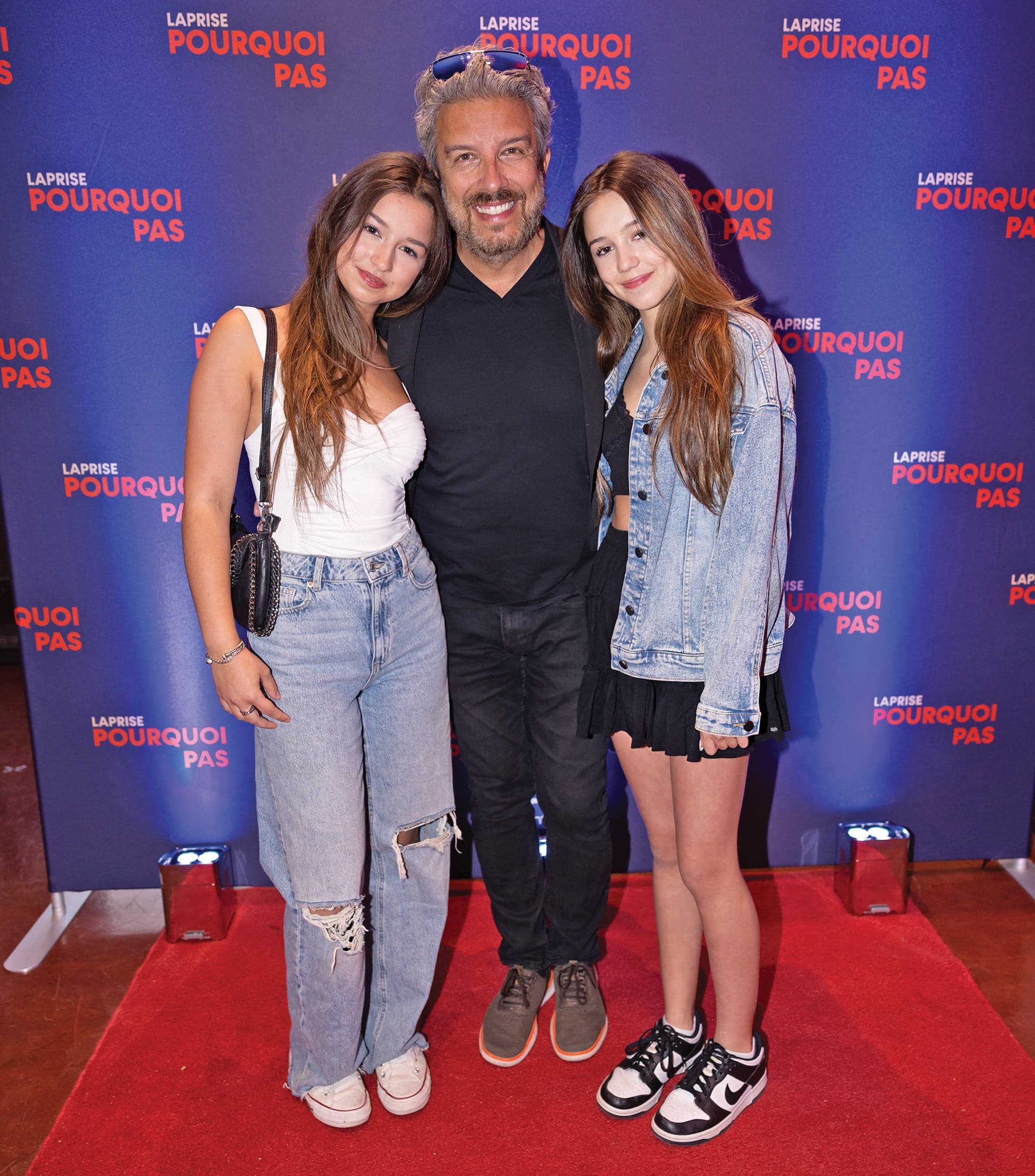 Récemment avec ses filles Stella et Lily-Rose, à la première du nouveau spectacle de Philippe Laprise.