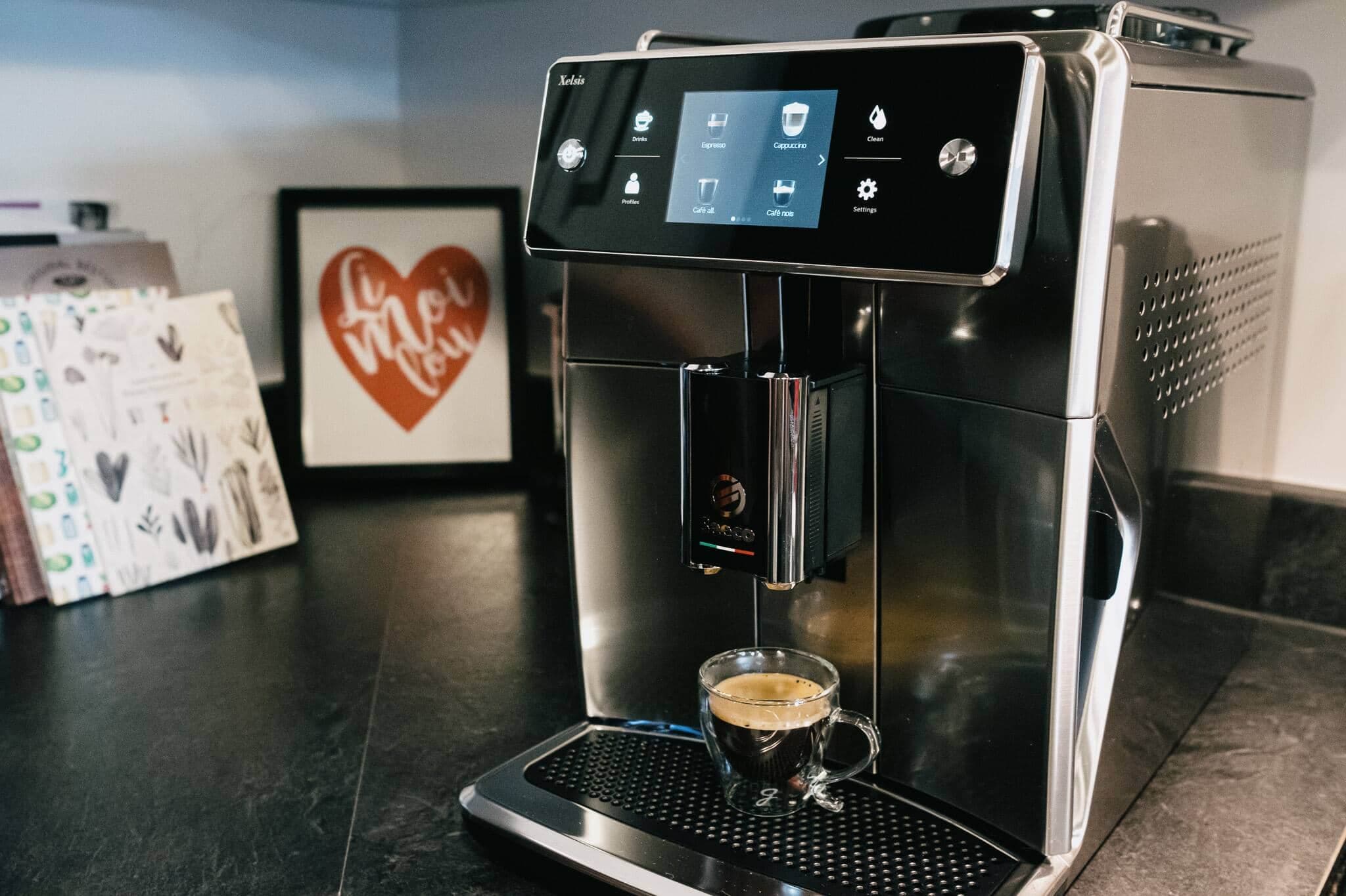 La voici, la voilà, la Saeco Xelsis!