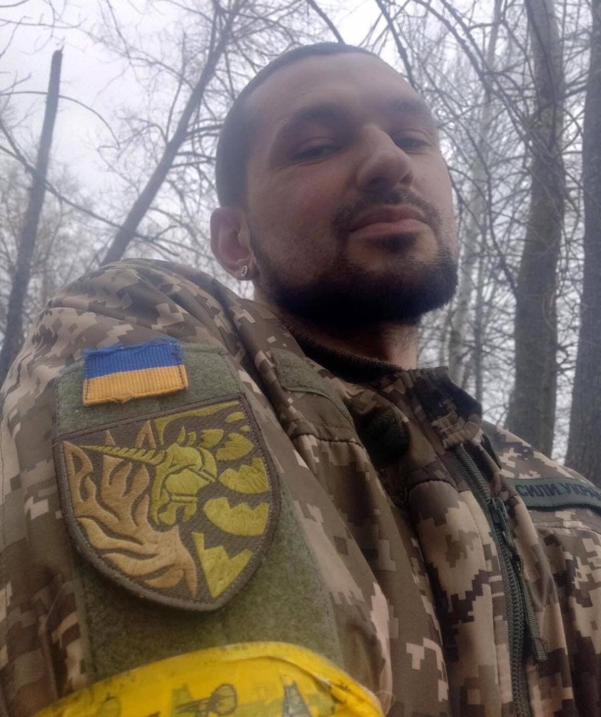 Le danseur nu Bogdan a rejoint récemment les rangs de l’armée LGBT d’Ukraine.