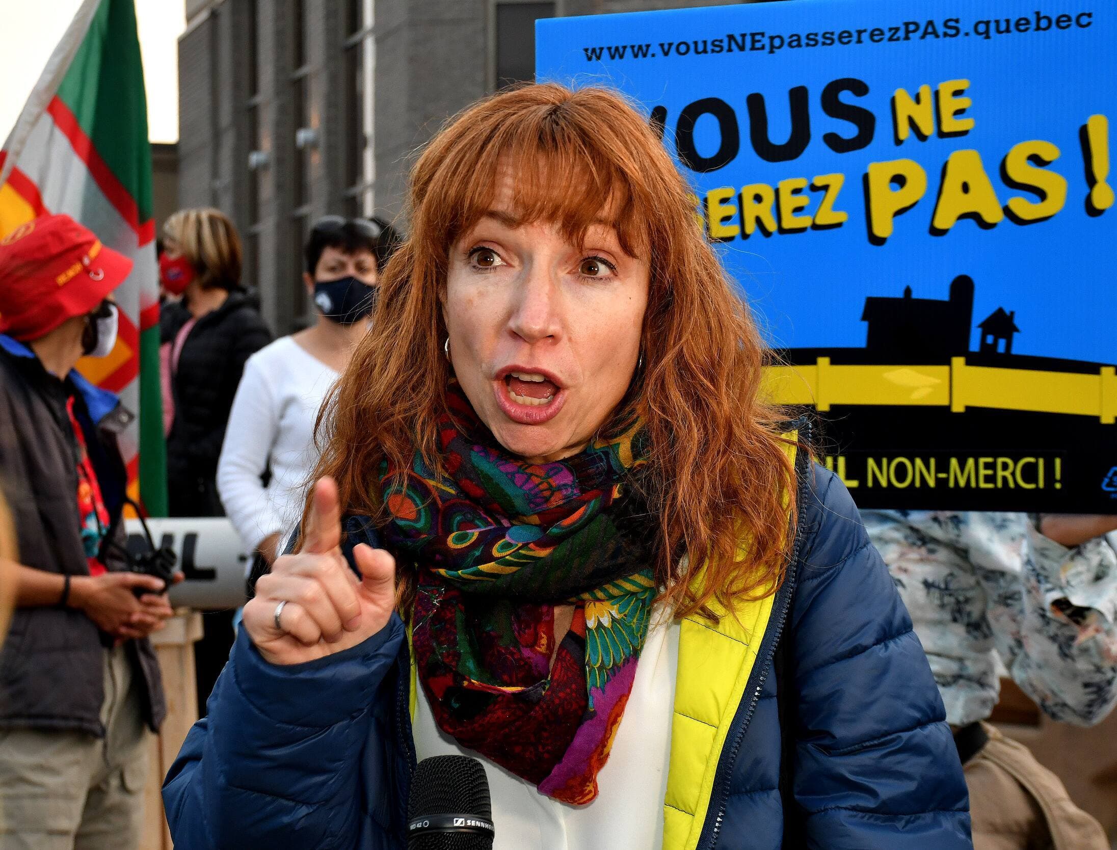 L'ex-ministre péquiste et chef du Bloc québécois Martine Ouellet était du nombre des manifestants.