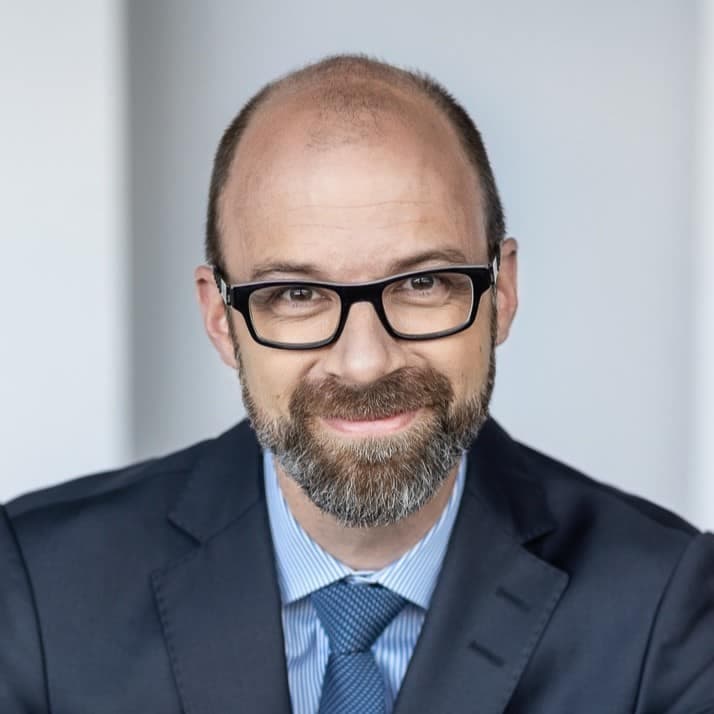 Maxime Aucoin est vice-président exécutif aux stratégies et aux finances d'Hydro-Québec depuis octobre 2023.