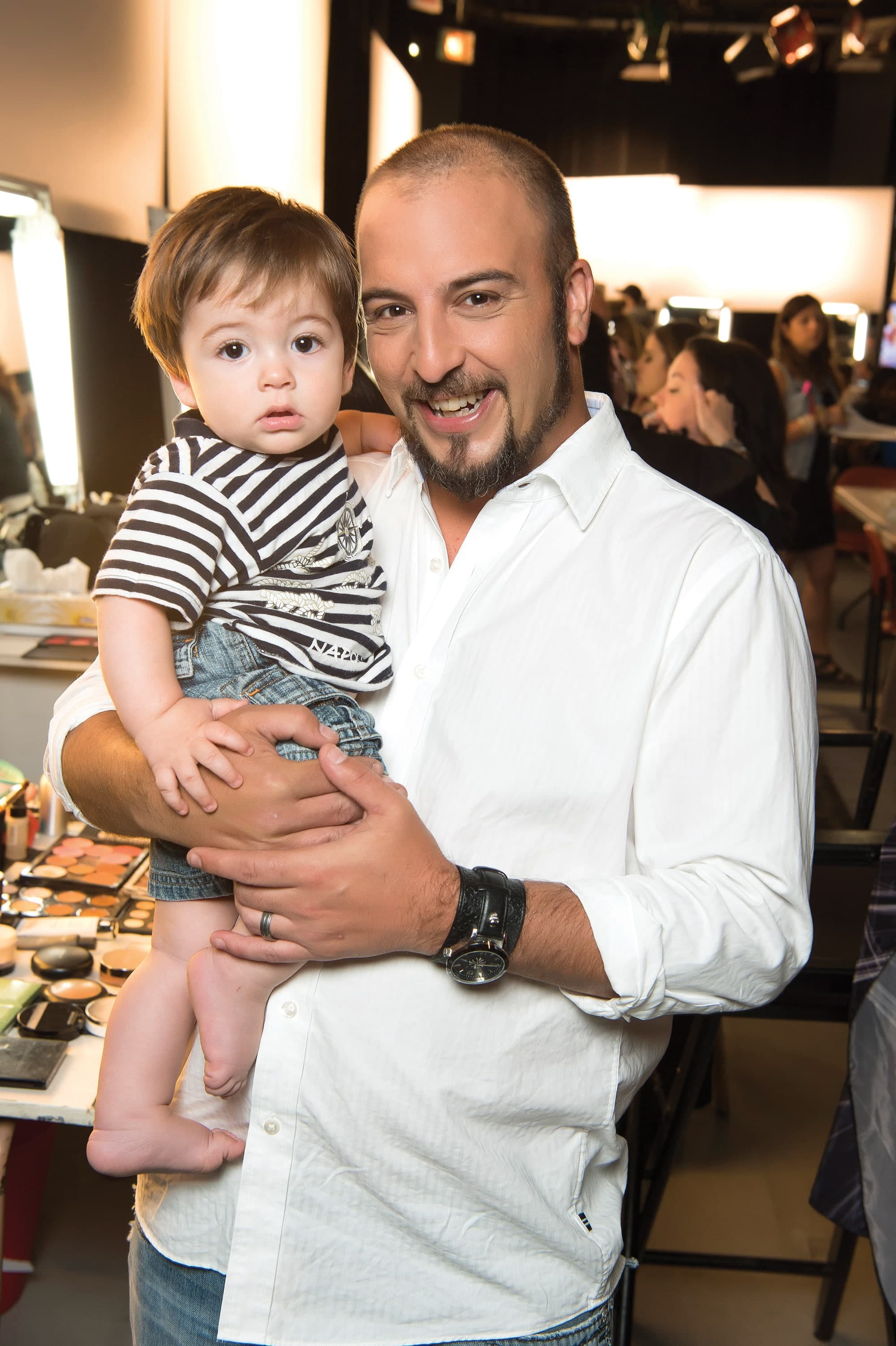 «Mon fils a six ans et l’été dernier, pour la première fois de sa vie, il m’a vu me baigner et courir.» Avec son garçon Zachary, en 2016.