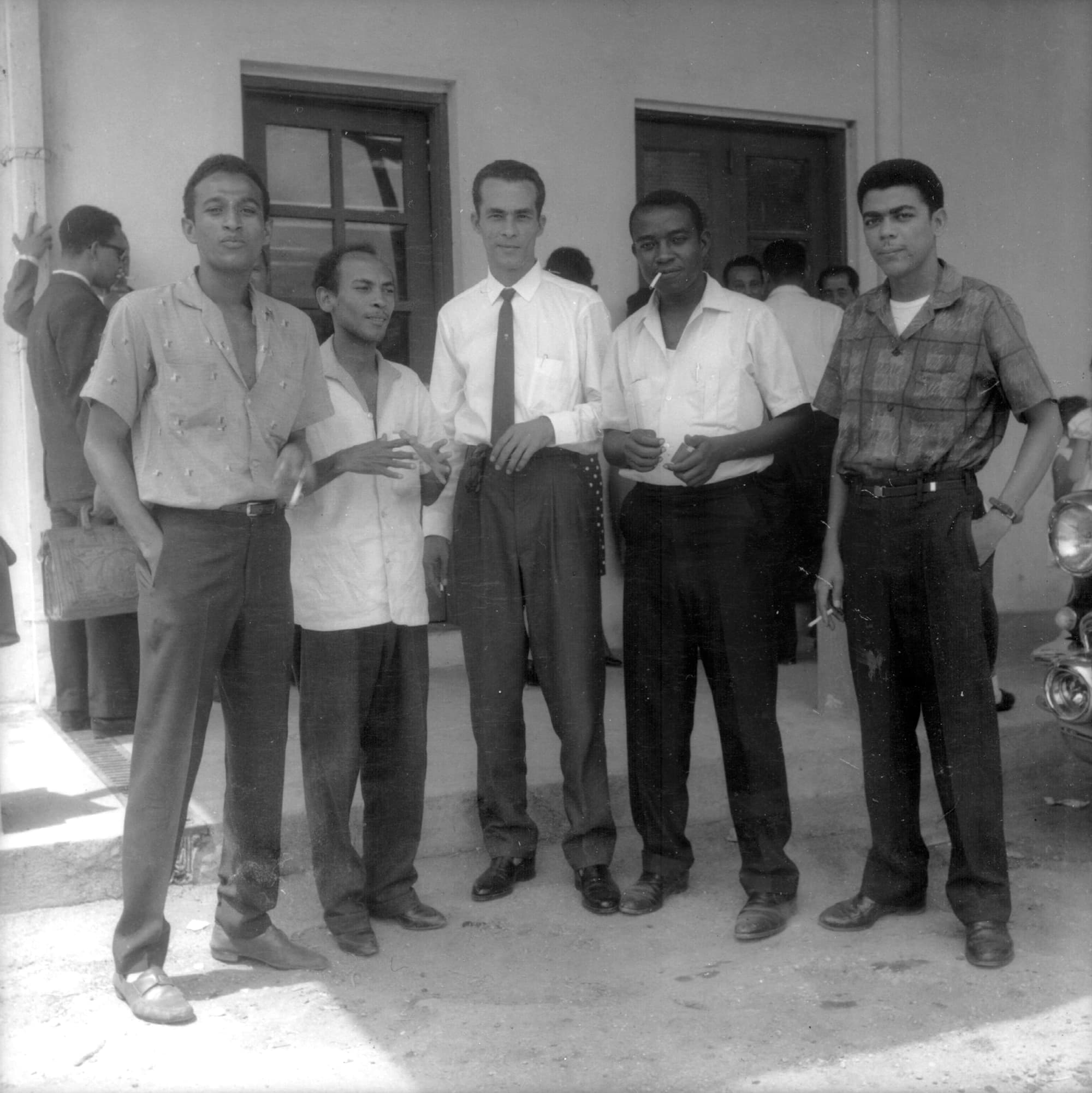 Des auteurs du collectif Haïti-littéraire dont Serge Legagneur, Anthony Phelps, Roland Morisseau, notamment, se sont retrouvés avec des poètes québécois à de nombreuses reprises lors des Lundis du Perchoir.