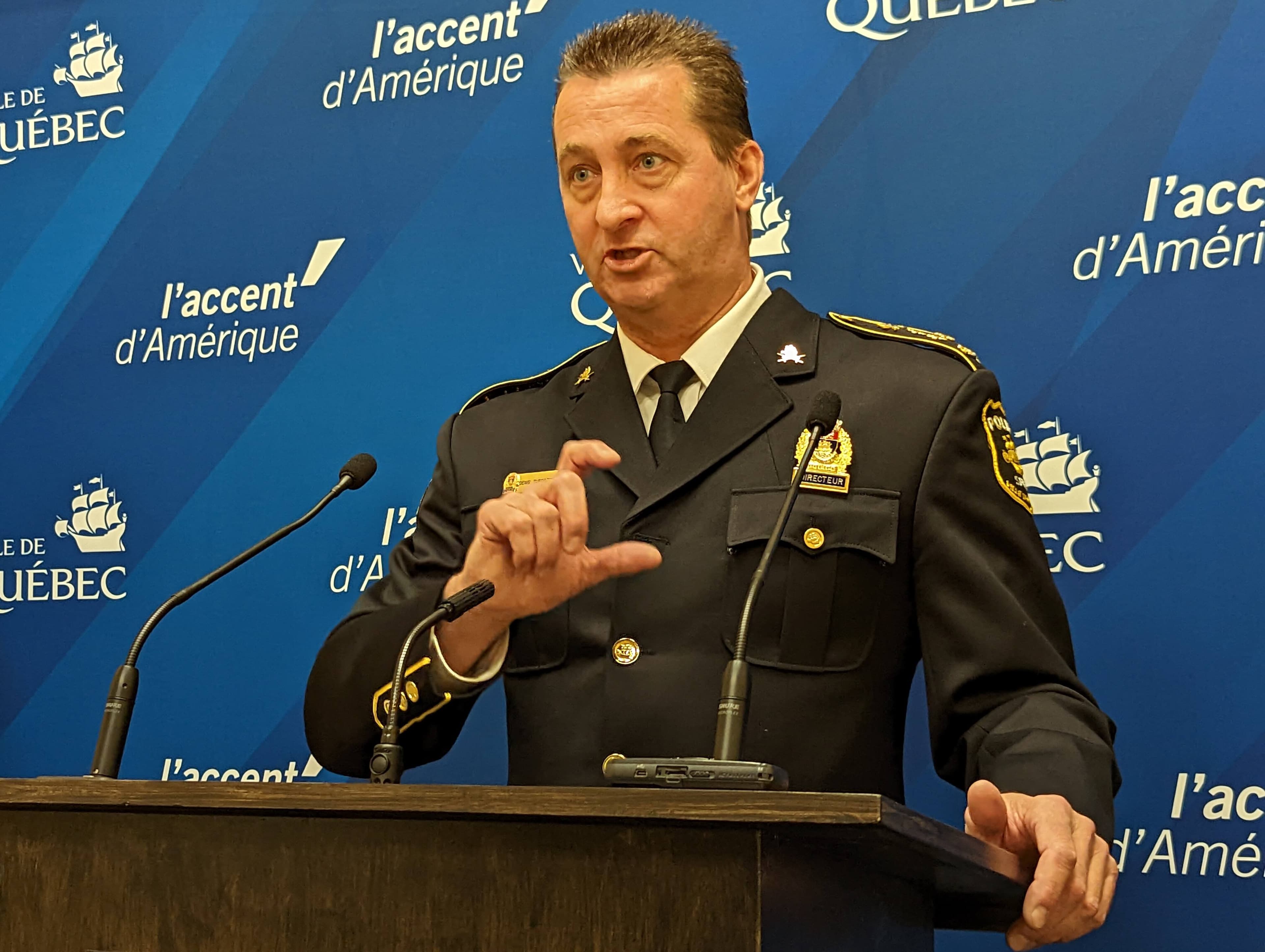 Le chef du SPVQ, Denis Turcotte, a confirmé mardi l’ajout de cinq employés à temps plein pour répondre à la hausse phénoménale des dénonciations en matière de violence conjugale depuis deux ans.