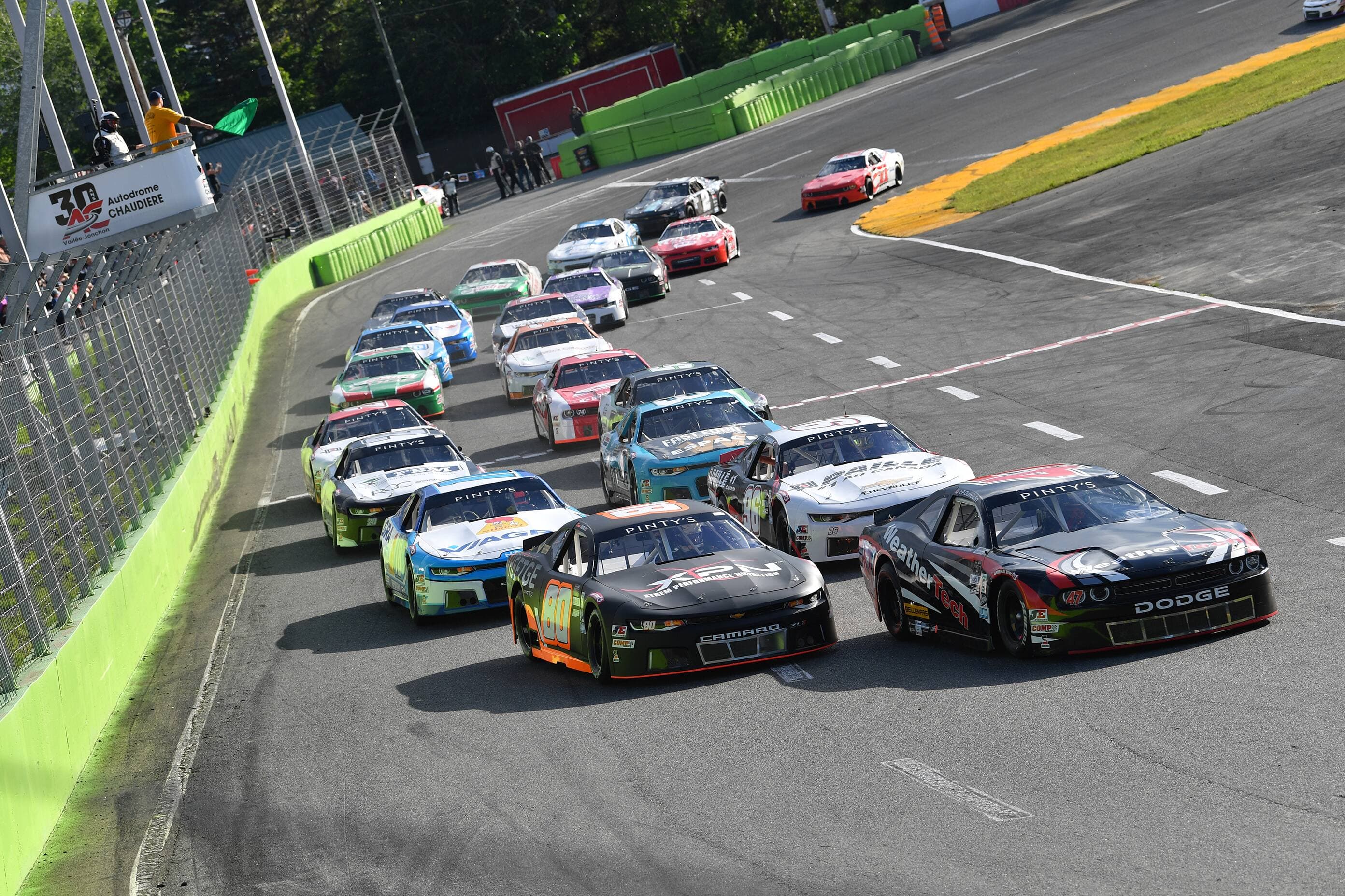 La Série NASCAR Pinty's a renoué avec l'Autodrome Chaudière après deux ans d'absence.