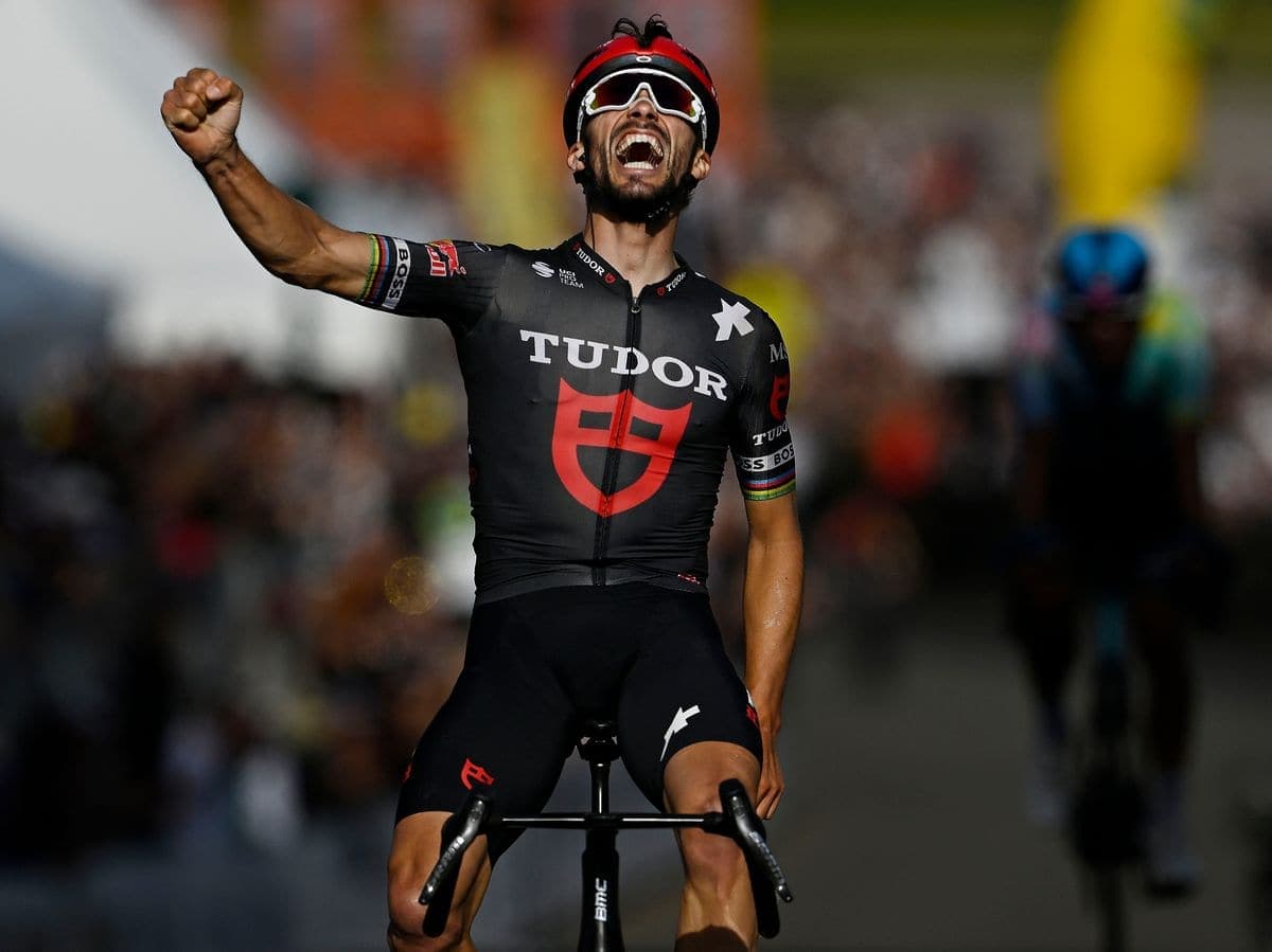 Julian Alaphilippe, gagnant du Grand Prix cycliste de Québec, vendredi, pourrait faire partie des participants aux Mondiaux de l'UCI, en septembre 2026, à Montréal et en Montérégie.