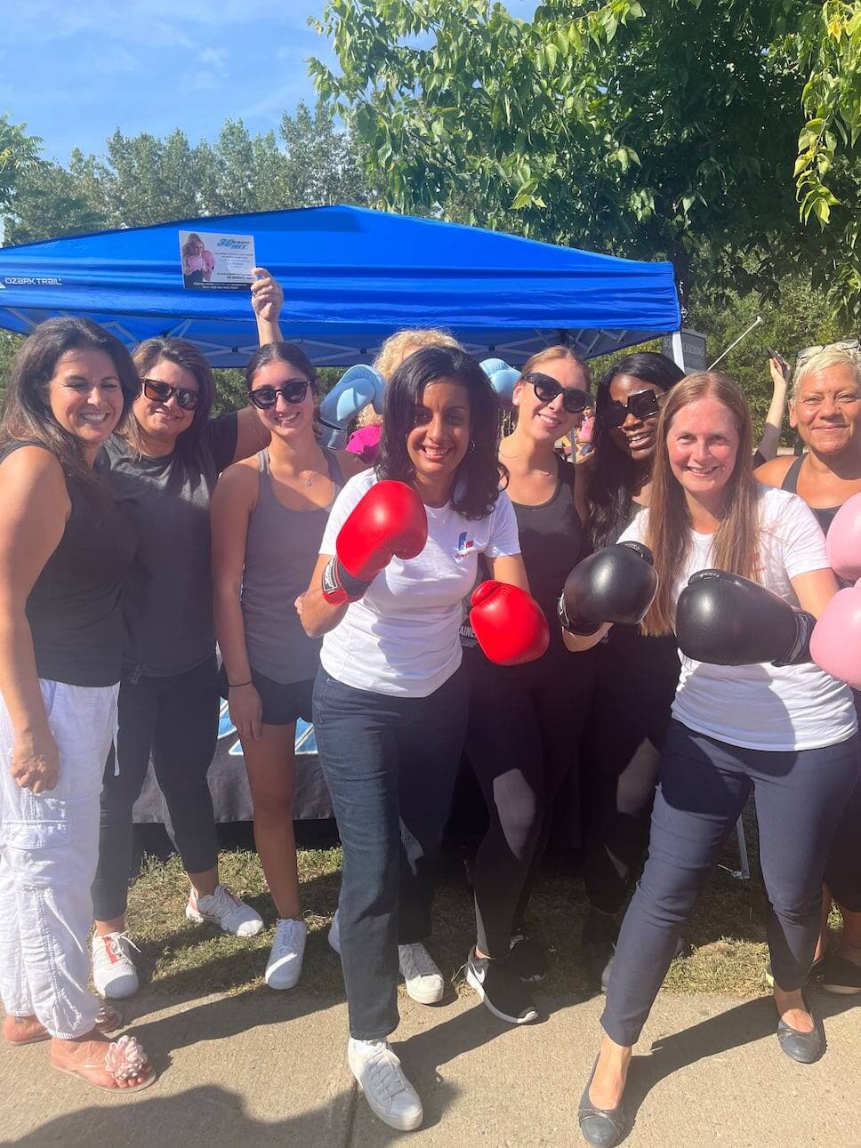La cheffe du Parti libéral du Québec, Dominique Anglade, a enfilé les gants de boxe la semaine dernière, à Laval.