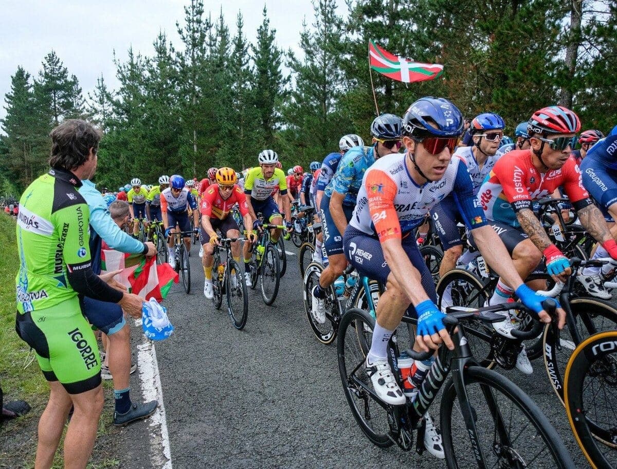 Le Canadien Michael Woods pendant la 2e étape vers Saint-Sébastien.