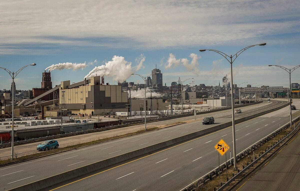 L'usines de pâtes et papiers White Birch à Québec