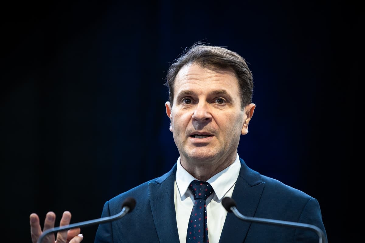 Le ministre des Transports, François Bonnardel