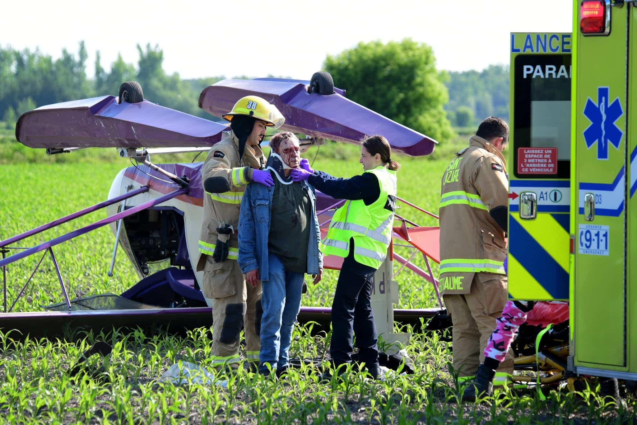 Un petit avion s’est écrasé dans un champ, près de la montée Saint-Lazare, le 15 juin 2025.