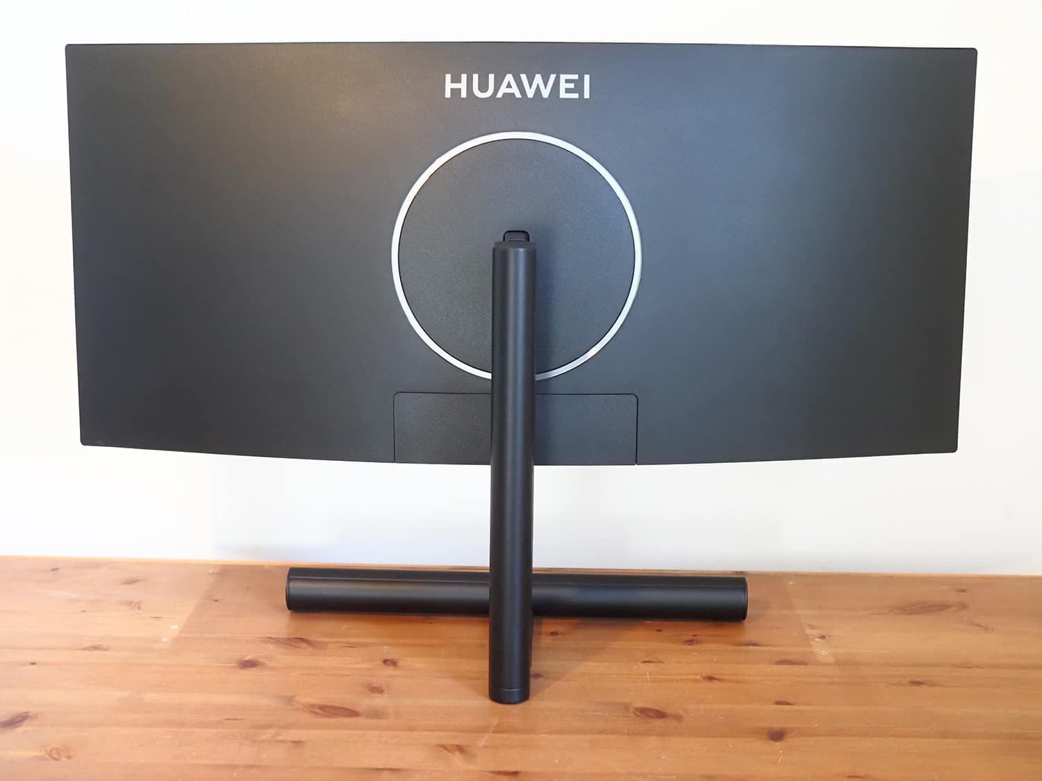 L’arrière du Huawei MateView GT 34.