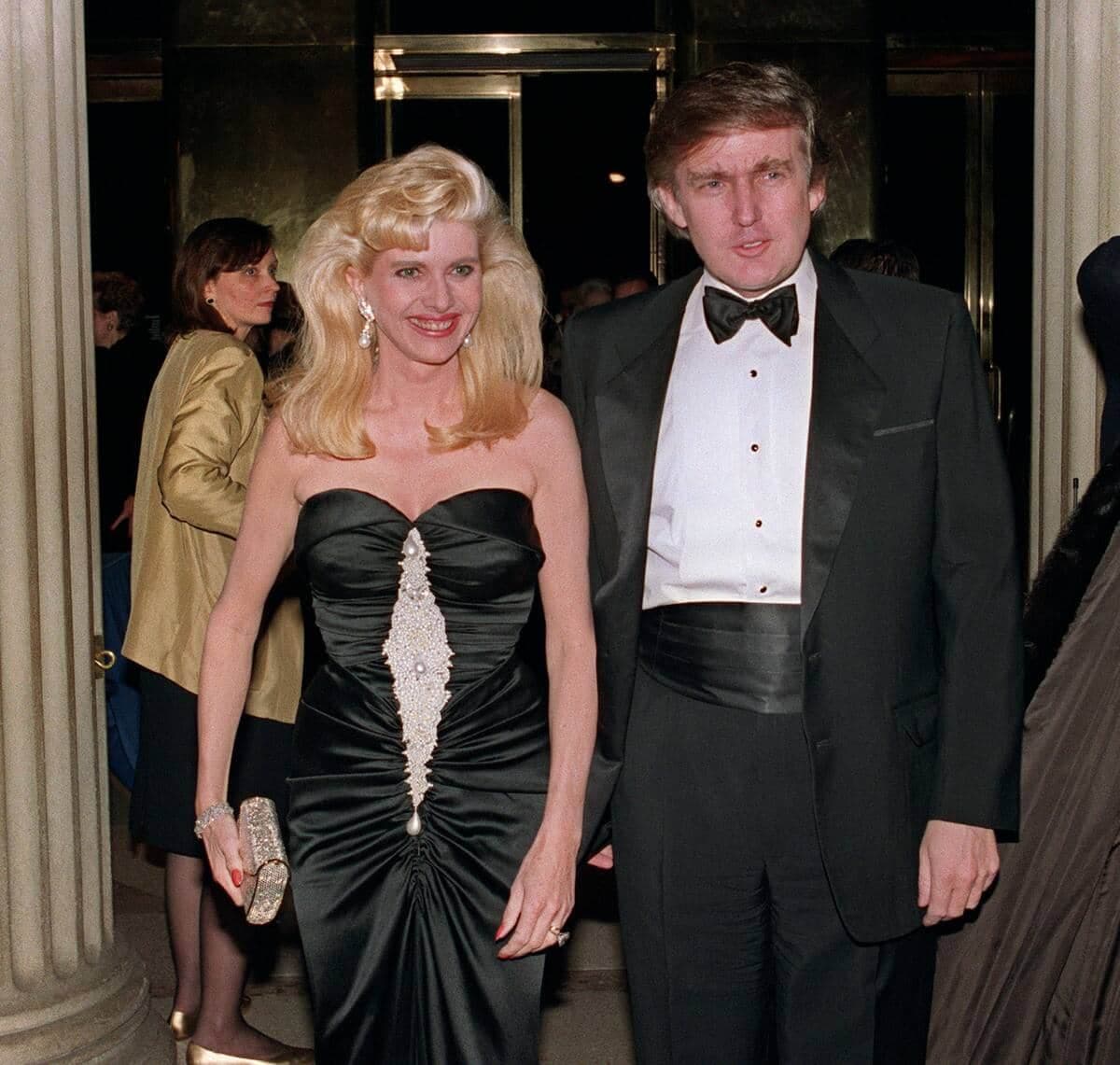Donald Trump et Ivana le 4 décembre 1989 à New York.