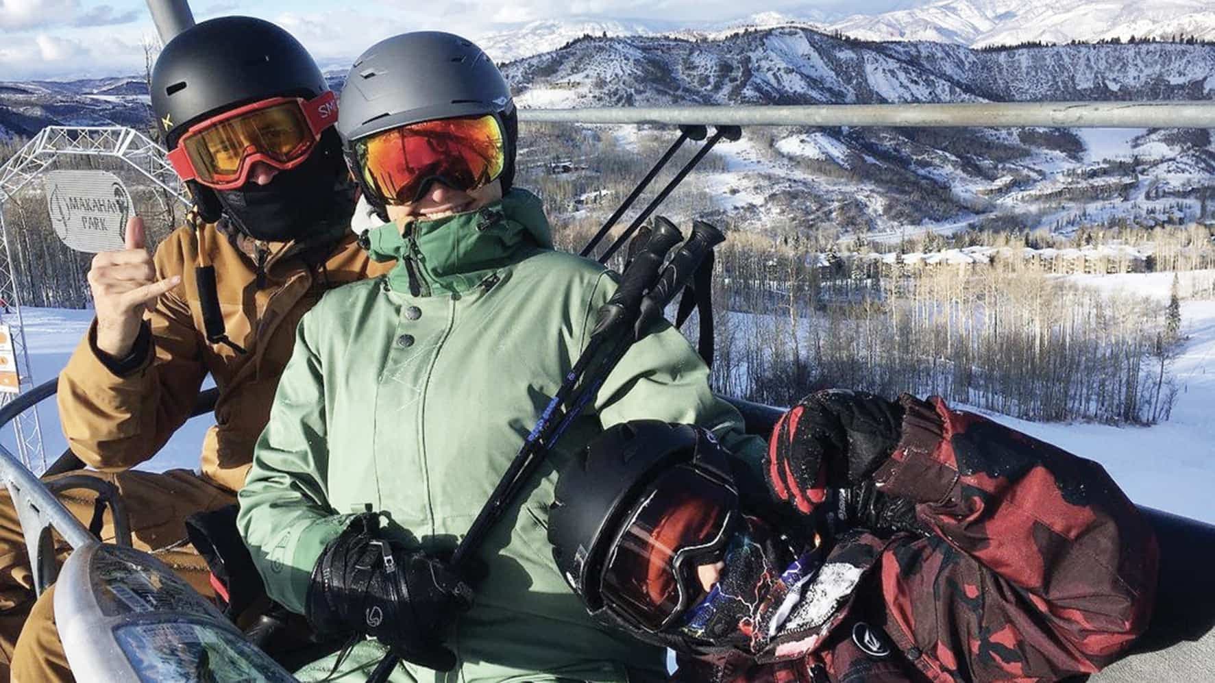 Kate avec son chum, Danny Fujikawa, et un ami.