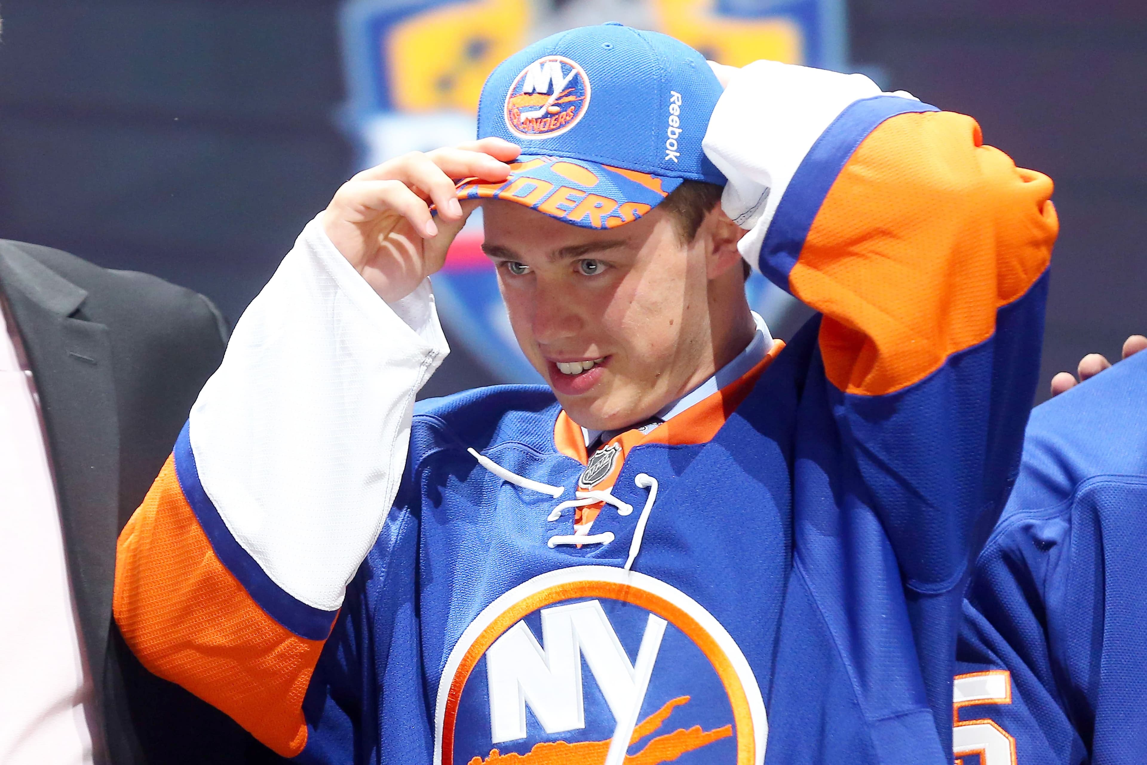 Quand Anthony Beauvillier a enfilé le chandail des Islanders lors du repêchage de 2015, il réalisait le rêve de son père.