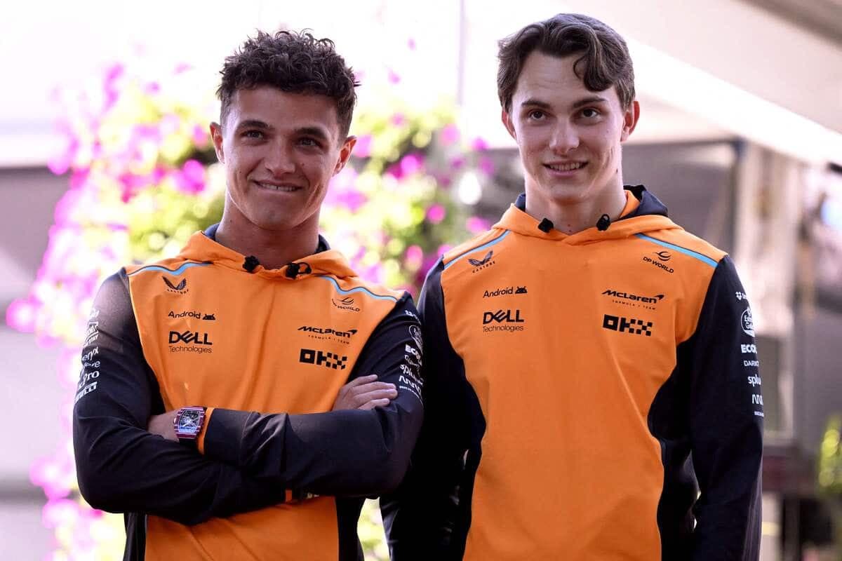Lando Norris (à gauche) et Oscar Piastri (à droite) forment l'un des meilleurs duos, sinon le meilleur, de la grille en F1 de 2024.