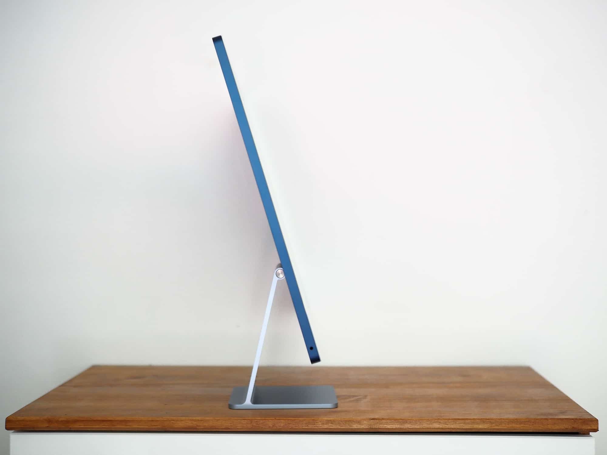 Le processeur M1 a permis à Apple de créer un iMac mince, à 11,5 millimiètres.