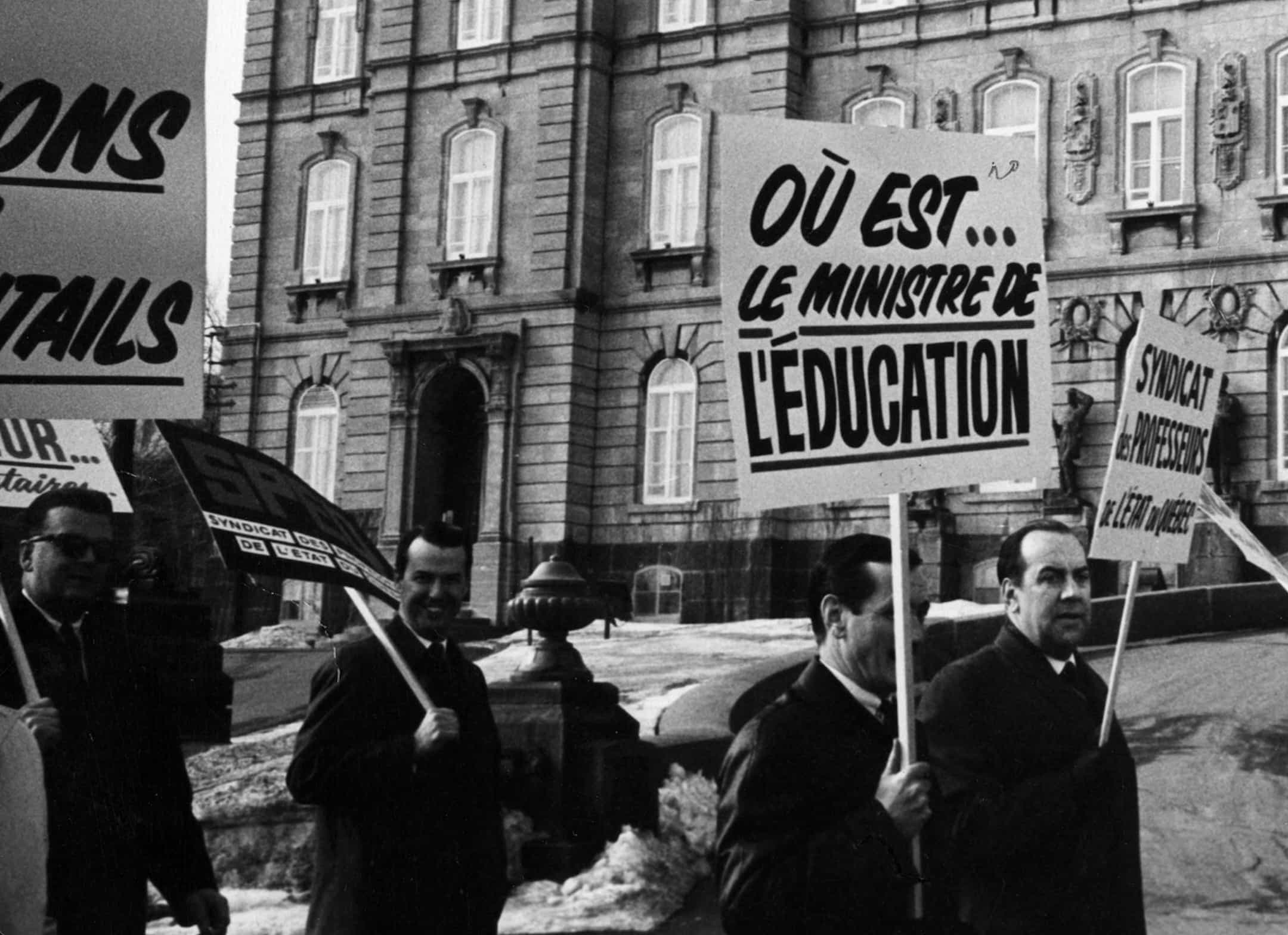 Les professeurs font la grève (année non identifiée).