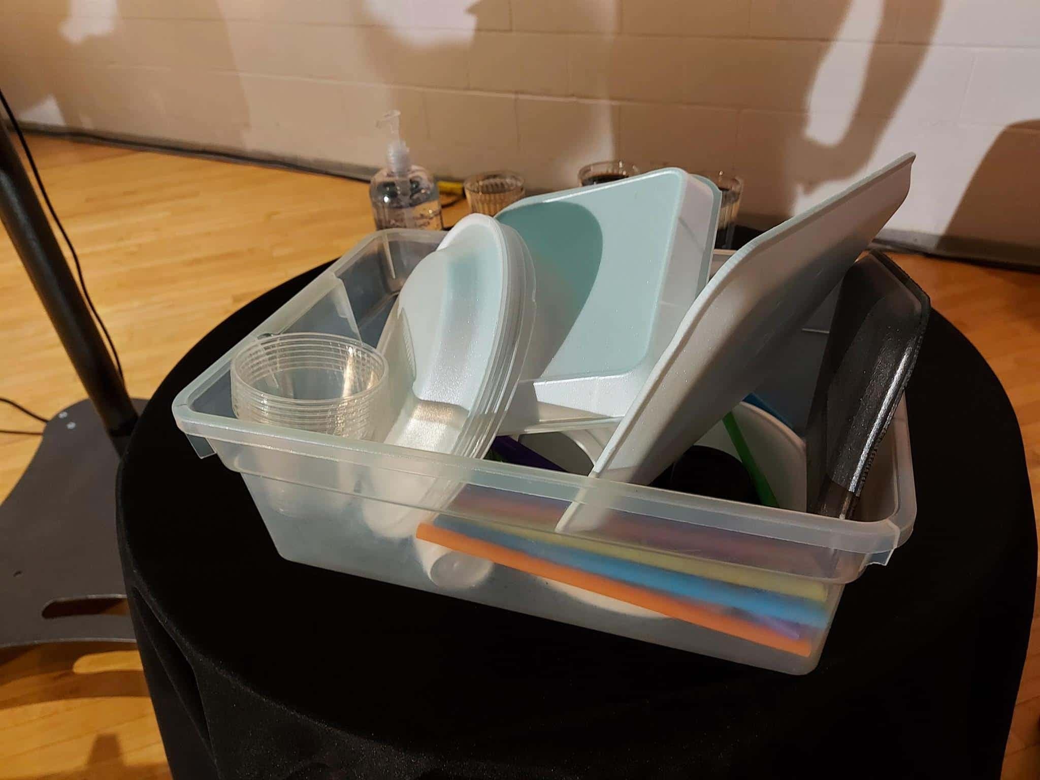 Ces articles de plastique à usage unique seront interdits.