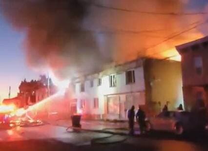 Une femme a tragiquement perdu la vie lors d’un incendie survenu dimanche matin dans un immeuble à logements de Saint-Jean-sur-Richelieu.