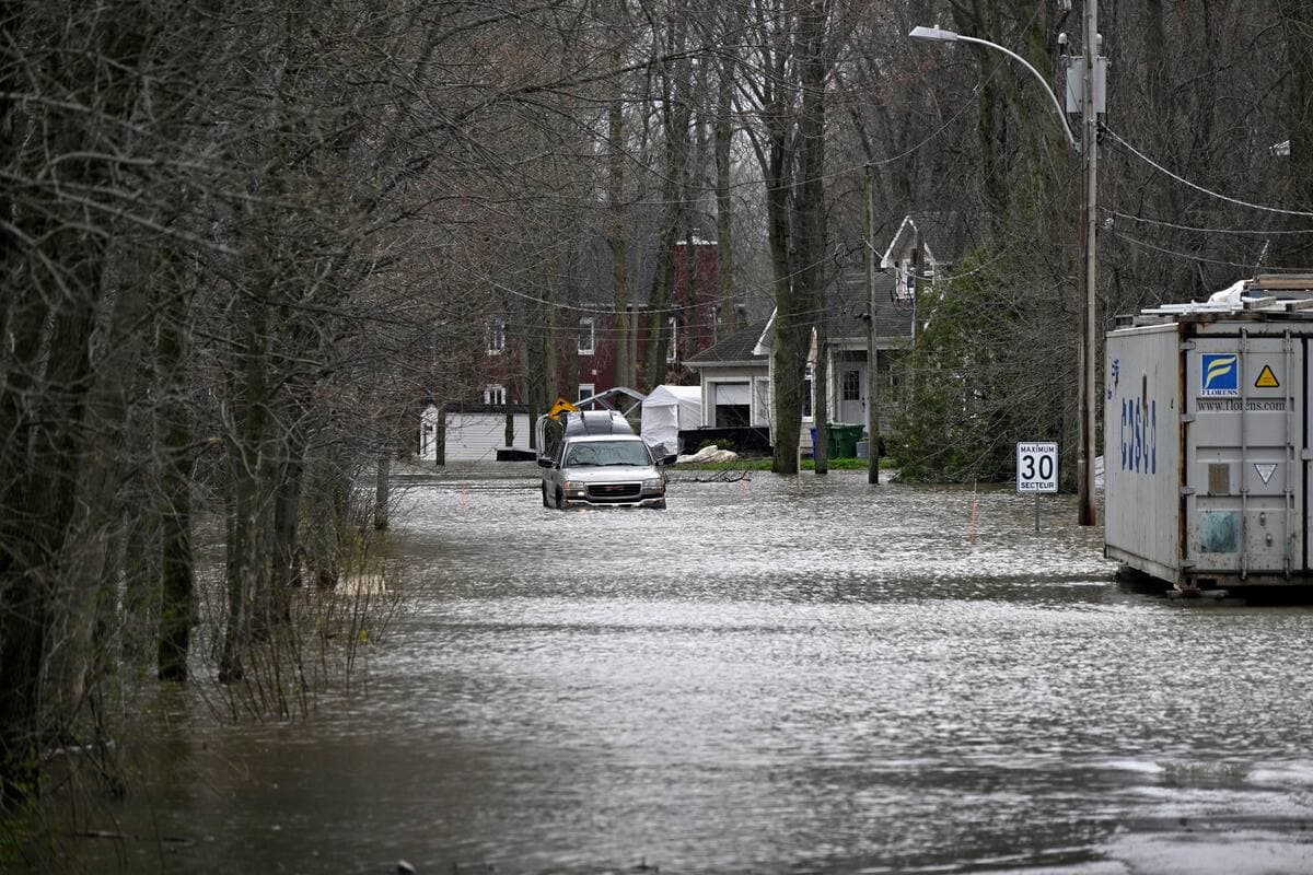 Les inondations, comme celles qui ont frappé plusieurs régions du Québec au début du mois de mai, coûteront de plus en plus cher à l'État.